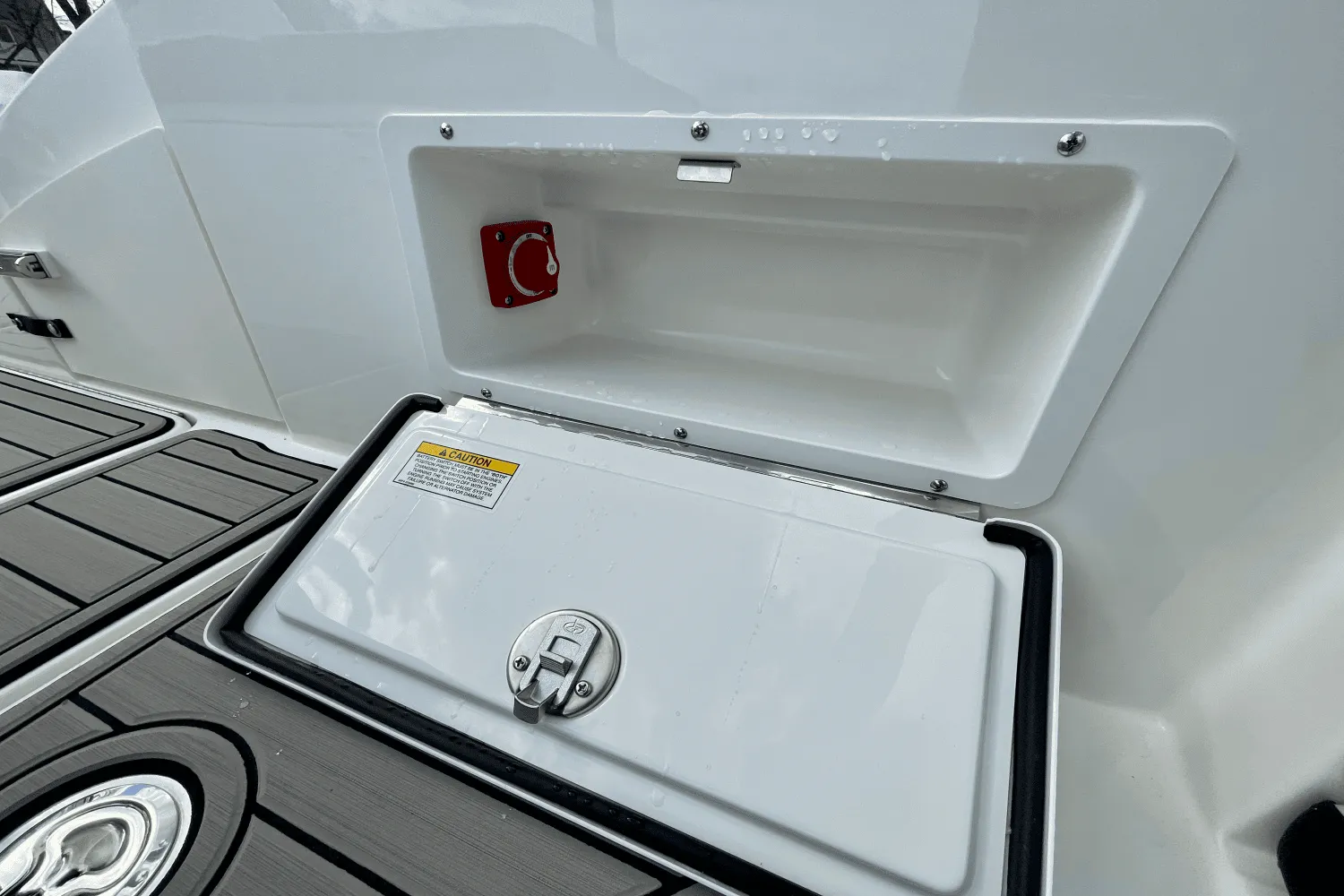 2025 Sea Ray SPX 230 Outboard Image Thumbnail #7