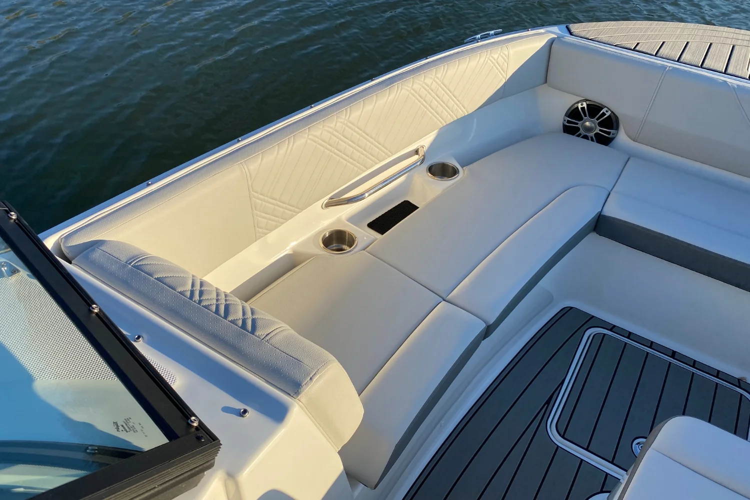 2025 Sea Ray SDX 270 Image Thumbnail #22