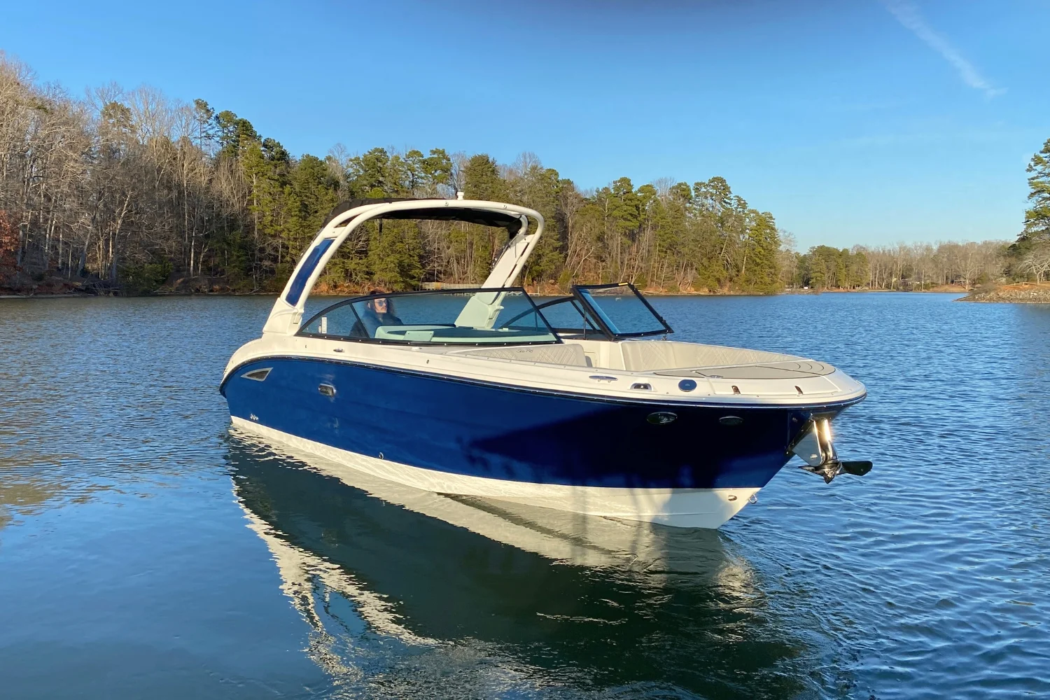 2025 Sea Ray SDX 270 Image Thumbnail #5