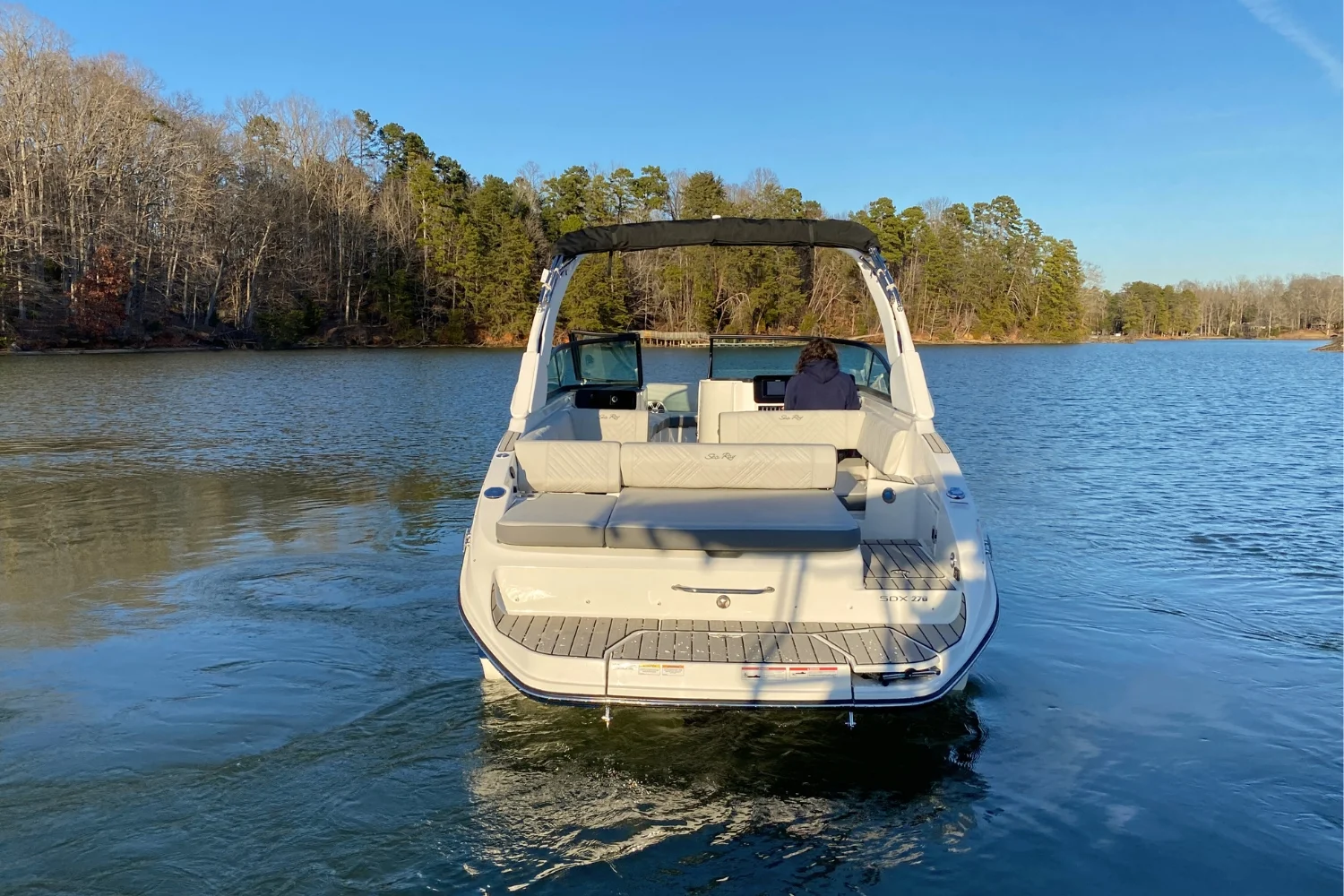 2025 Sea Ray SDX 270 Image Thumbnail #2