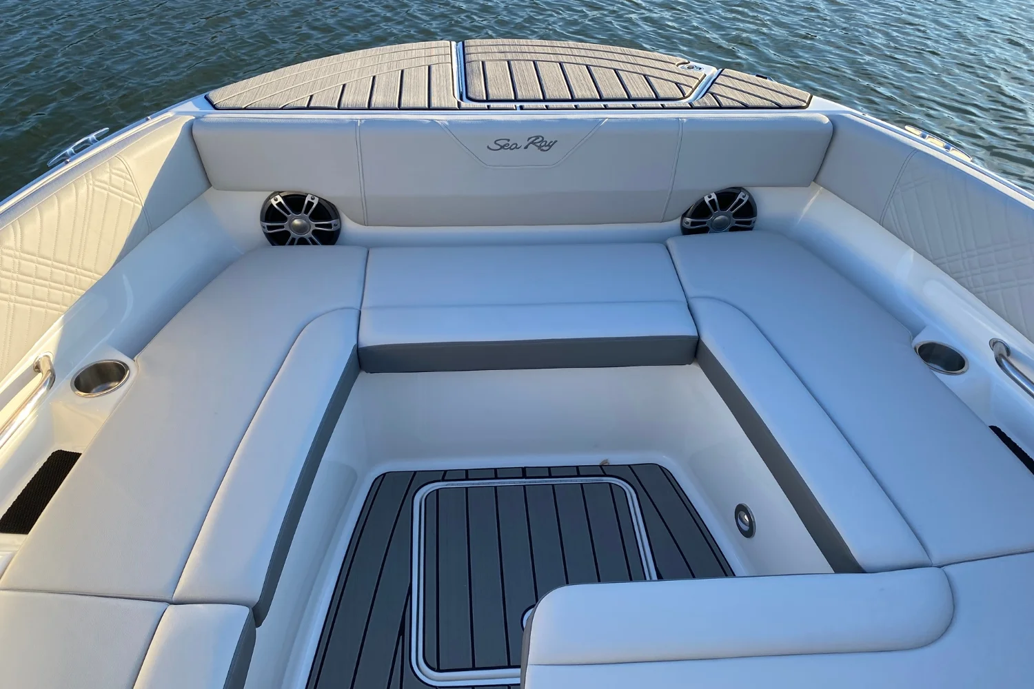 2025 Sea Ray SDX 270 Image Thumbnail #20