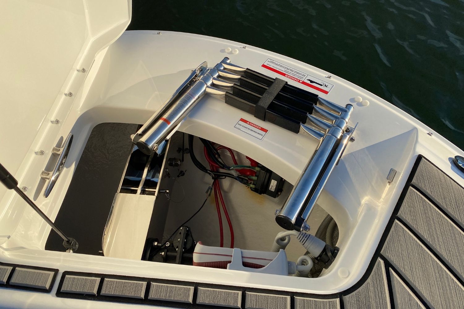 2025 Sea Ray SDX 270 Image Thumbnail #24