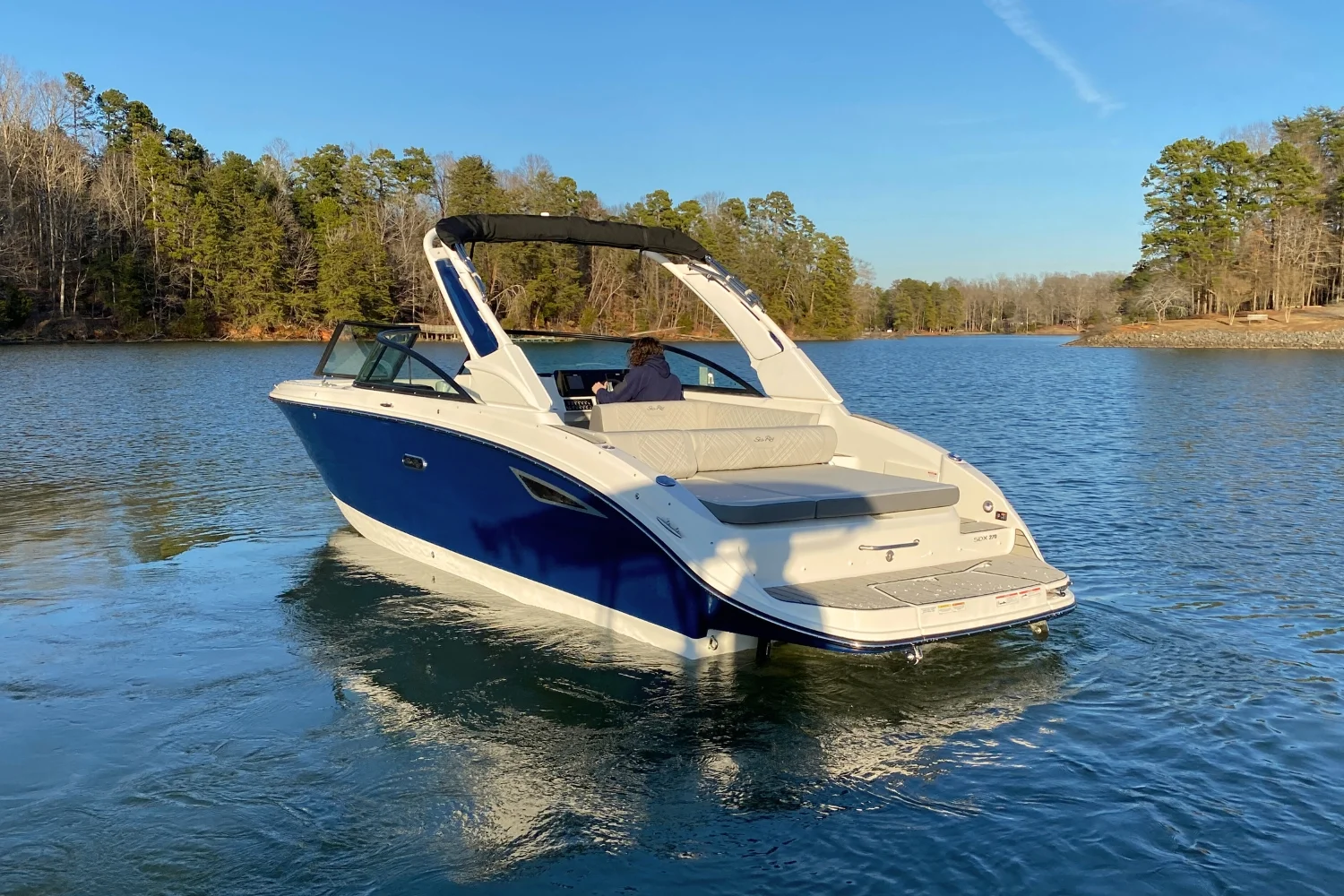 2025 Sea Ray SDX 270 Image Thumbnail #1