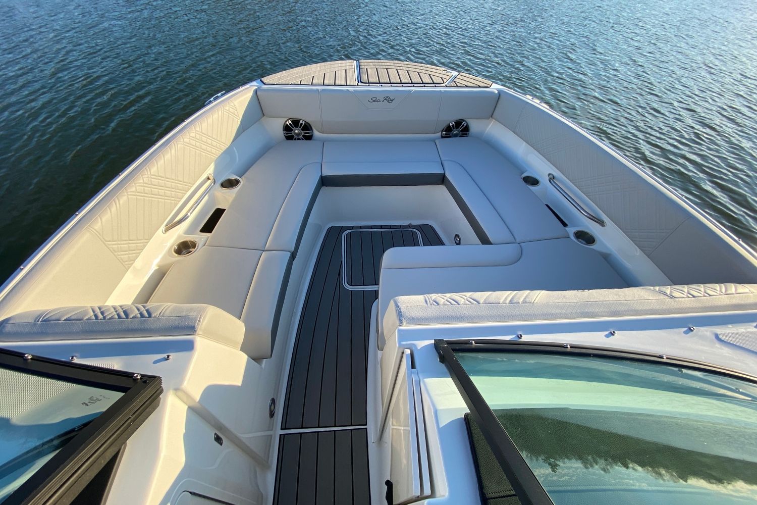 2025 Sea Ray SDX 270 Image Thumbnail #19