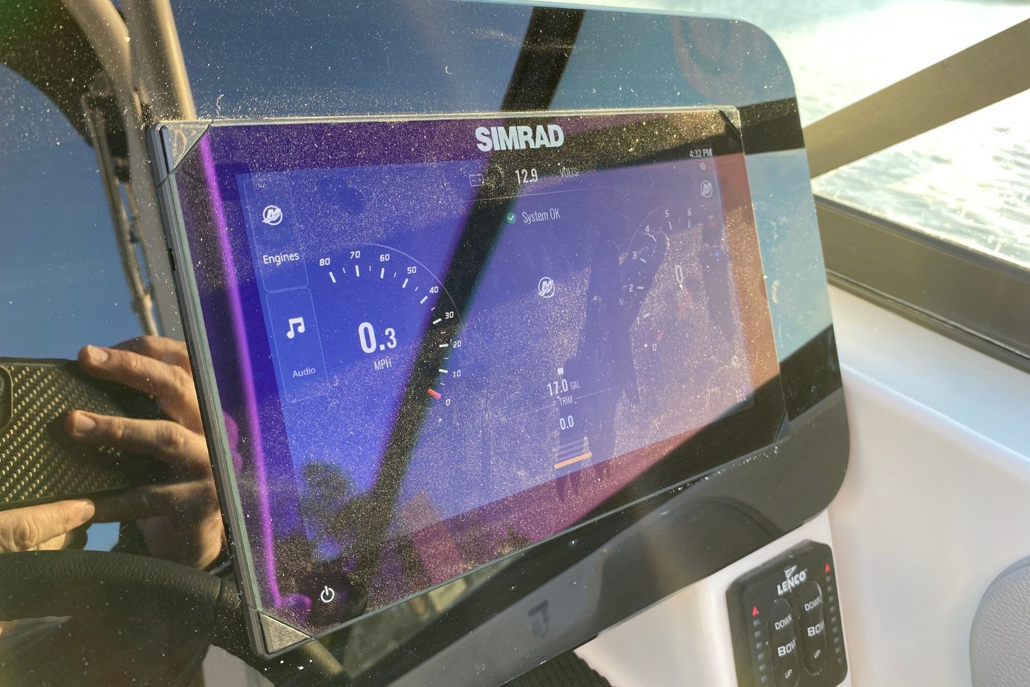 2025 Sea Ray SDX 270 Image Thumbnail #14