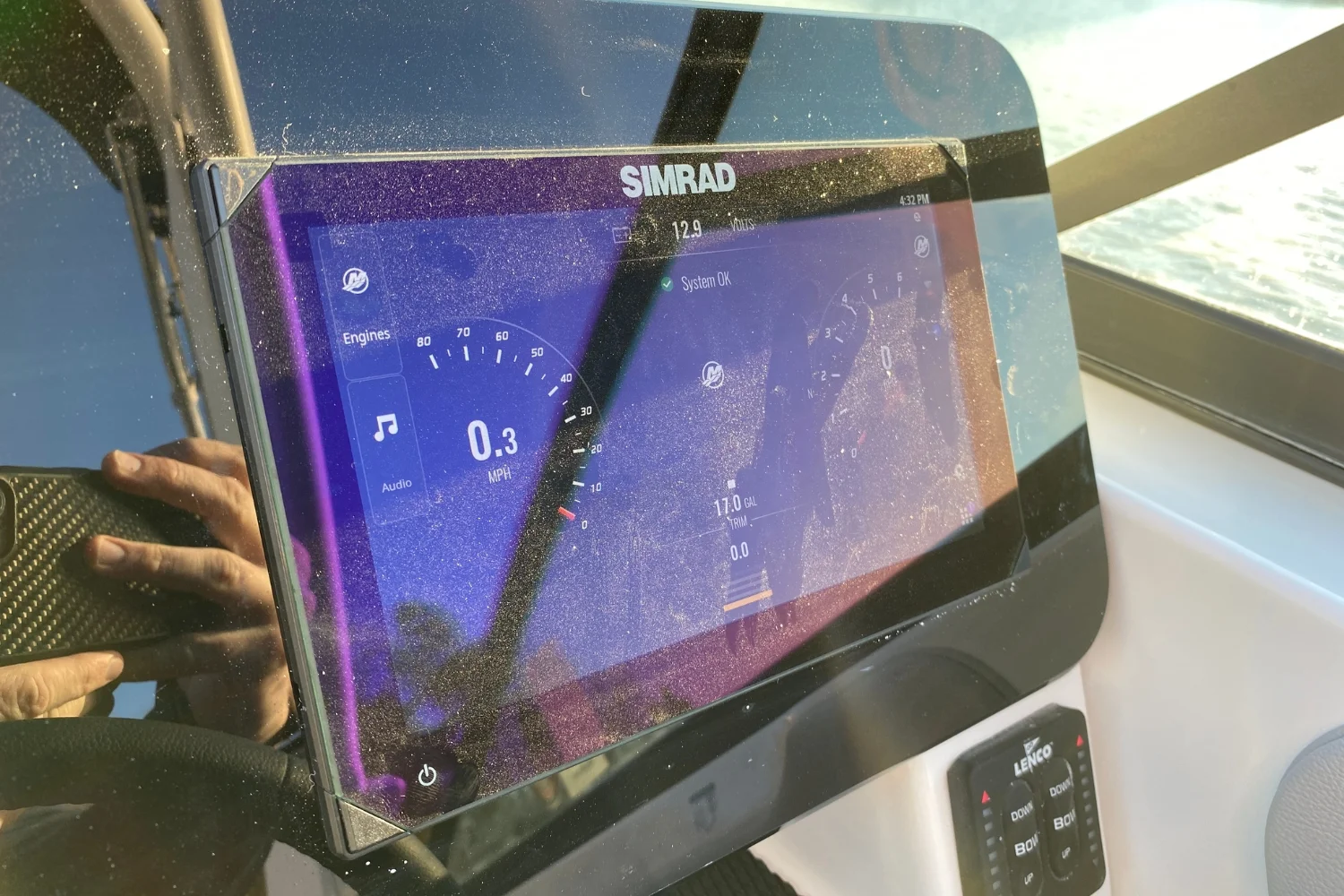 2025 Sea Ray SDX 270 Image Thumbnail #14