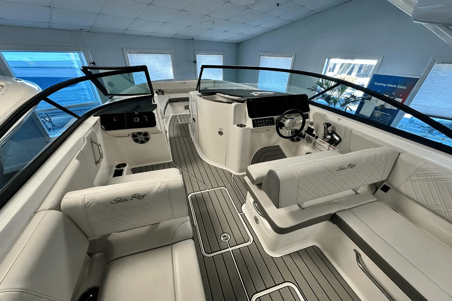 2025 Sea Ray SDX 270 Image Thumbnail #21