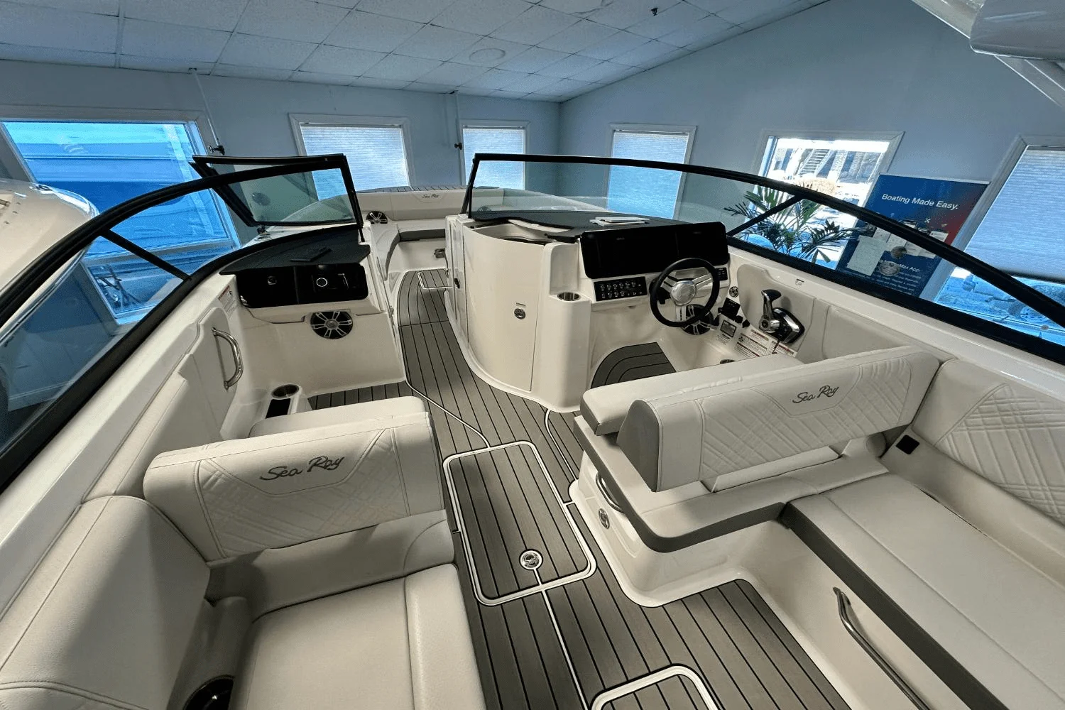 2025 Sea Ray SDX 270 Image Thumbnail #21