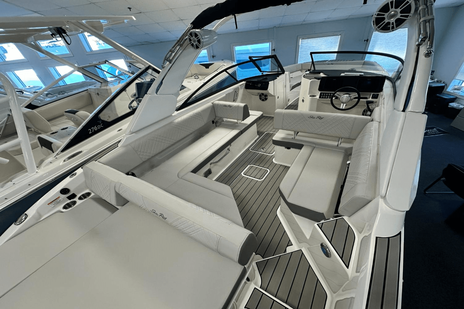 2025 Sea Ray SDX 270 Image Thumbnail #15