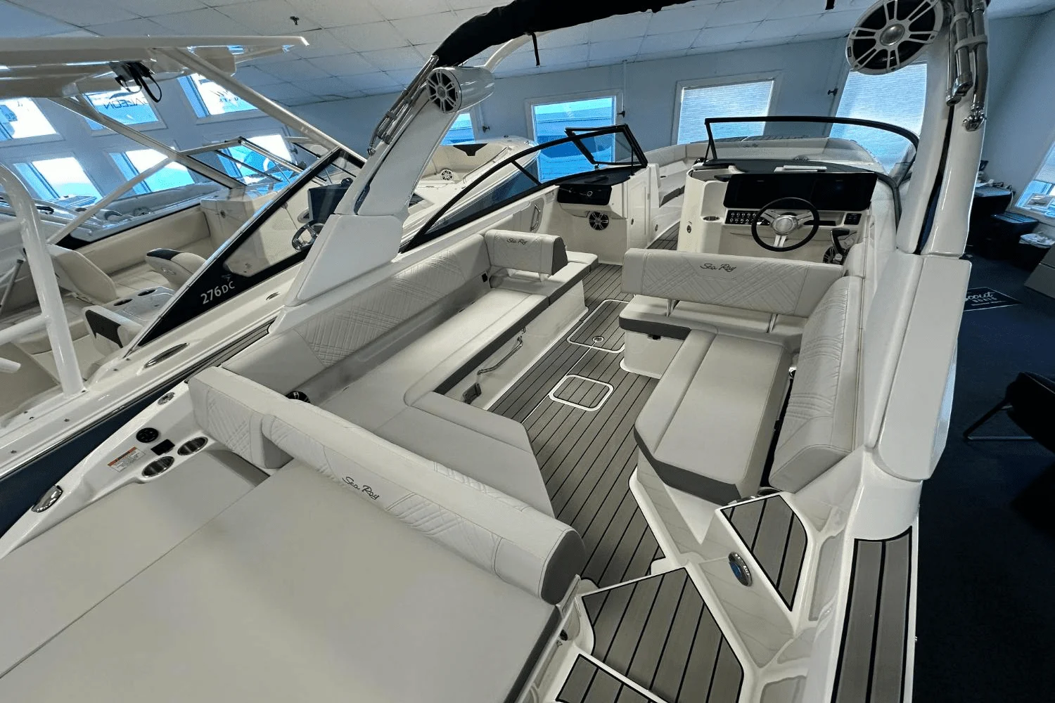 2025 Sea Ray SDX 270 Image Thumbnail #15