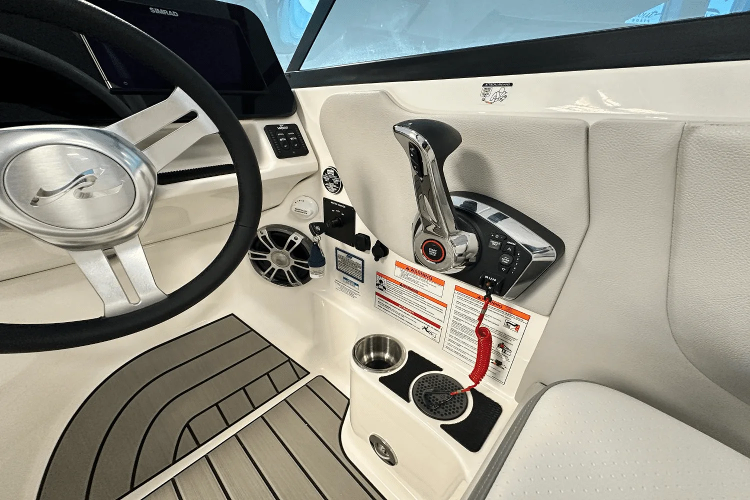 2025 Sea Ray SDX 270 Image Thumbnail #29