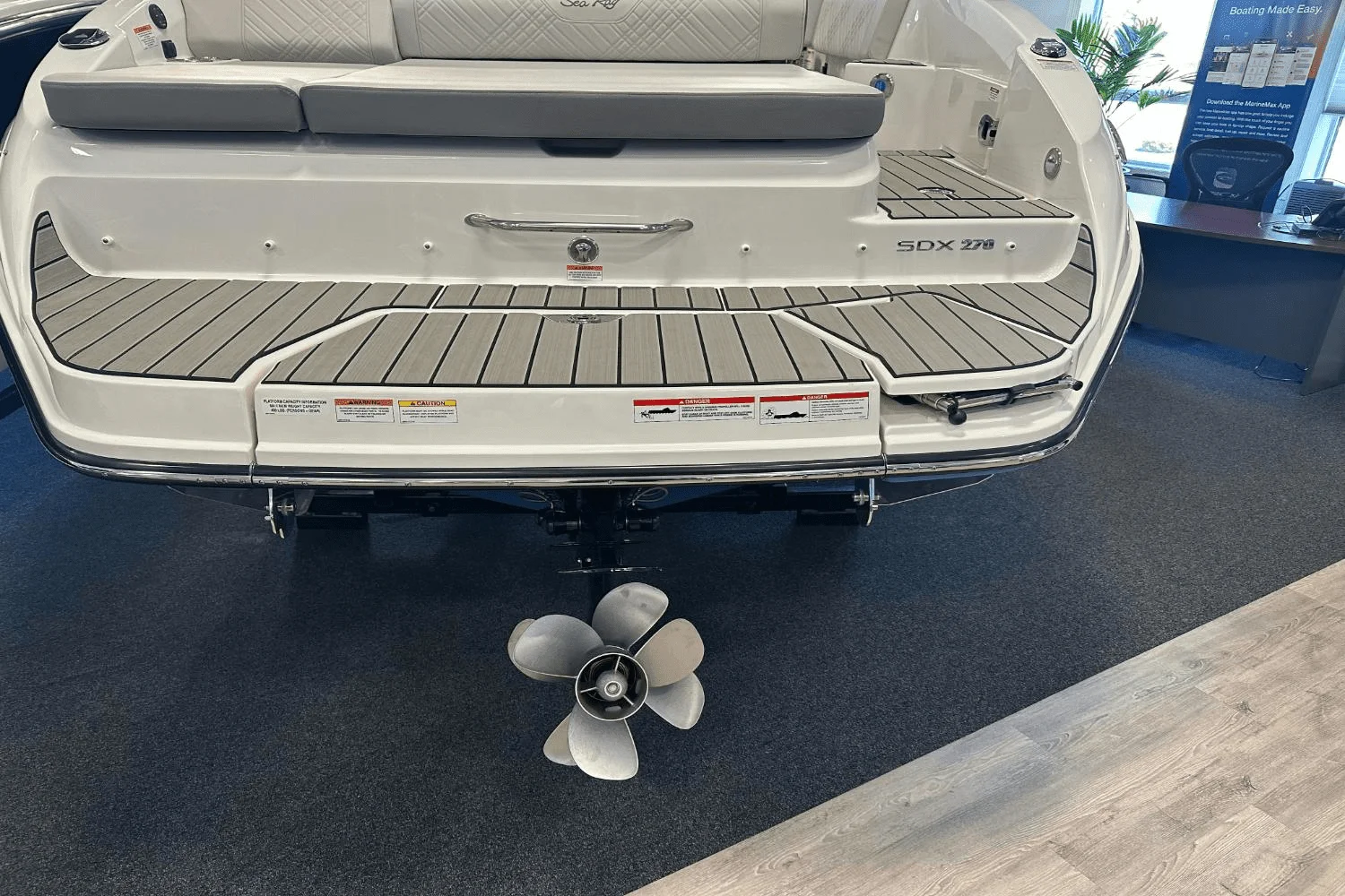 2025 Sea Ray SDX 270 Image Thumbnail #7
