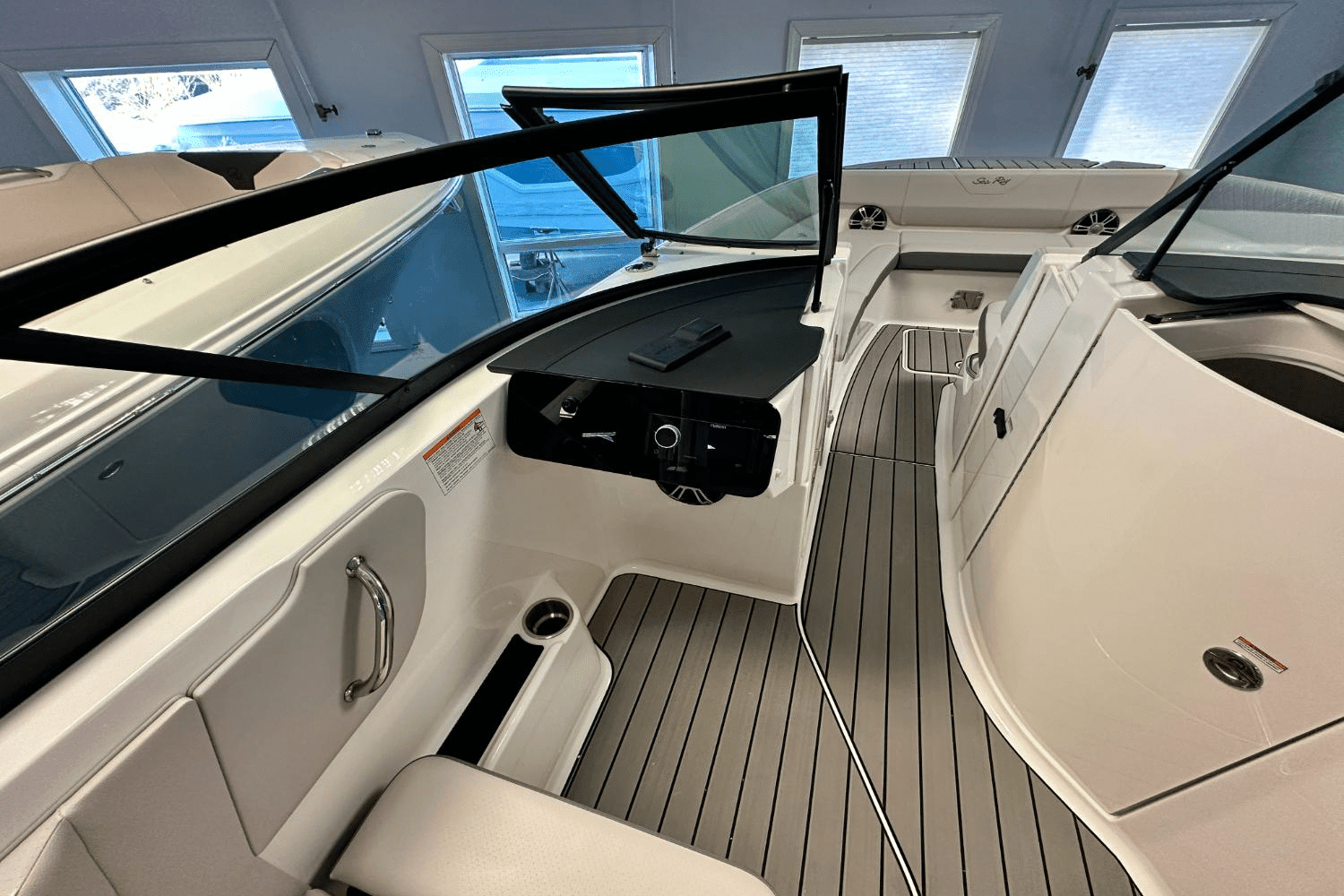 2025 Sea Ray SDX 270 Image Thumbnail #23