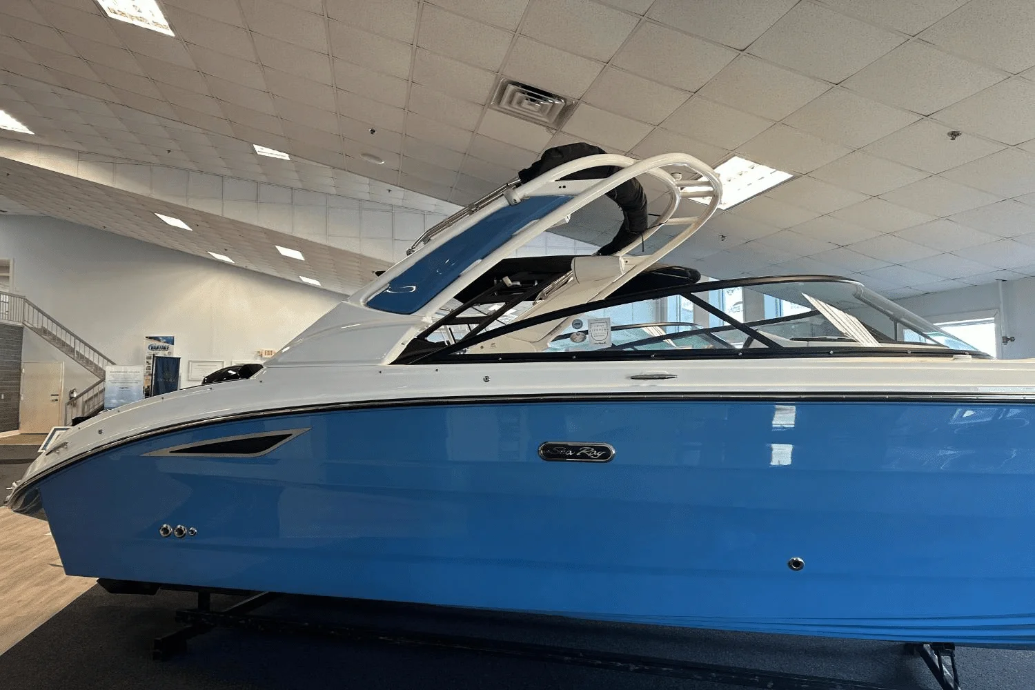 2025 Sea Ray SDX 270 Image Thumbnail #2