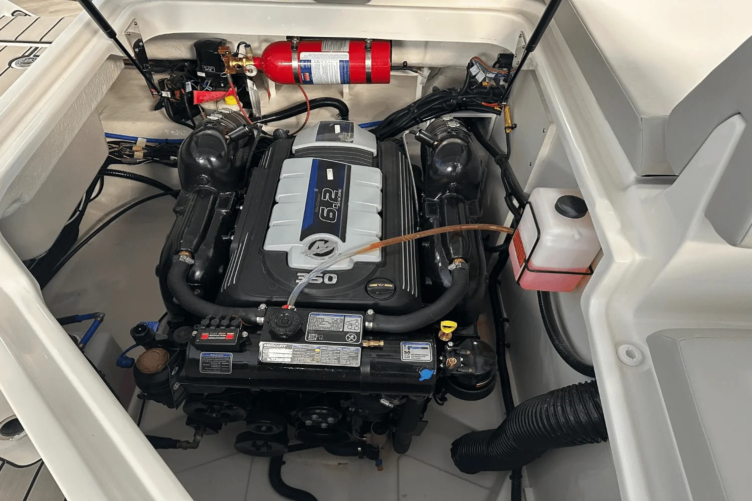 2025 Sea Ray SDX 270 Image Thumbnail #34