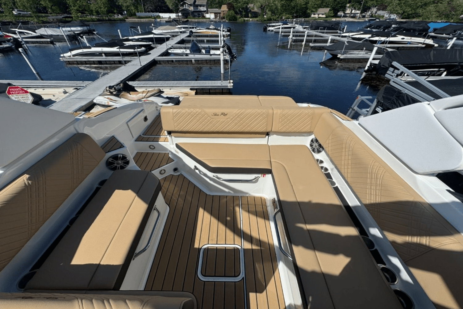 2025 Sea Ray SDX 270 Image Thumbnail #7