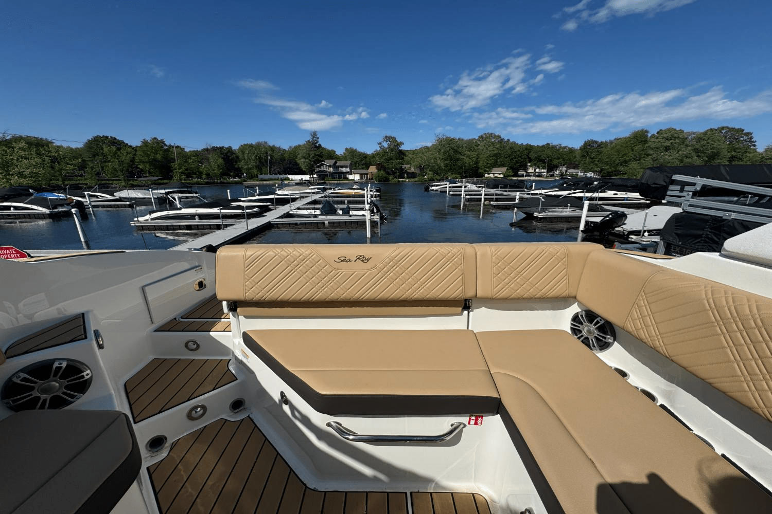 2025 Sea Ray SDX 270 Image Thumbnail #8