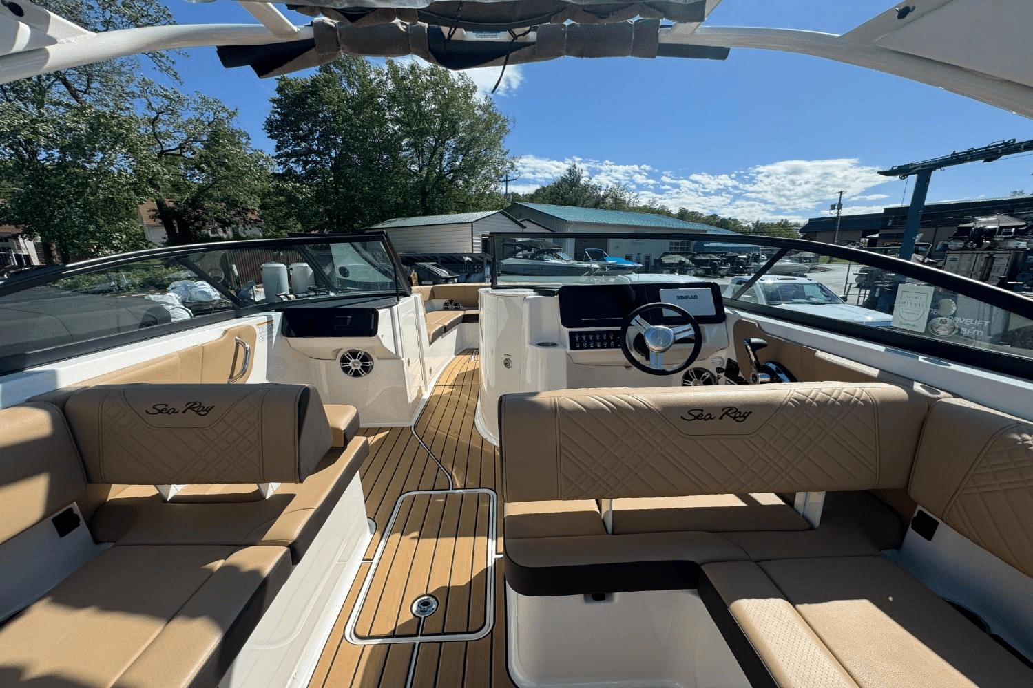 2025 Sea Ray SDX 270 Image Thumbnail #13