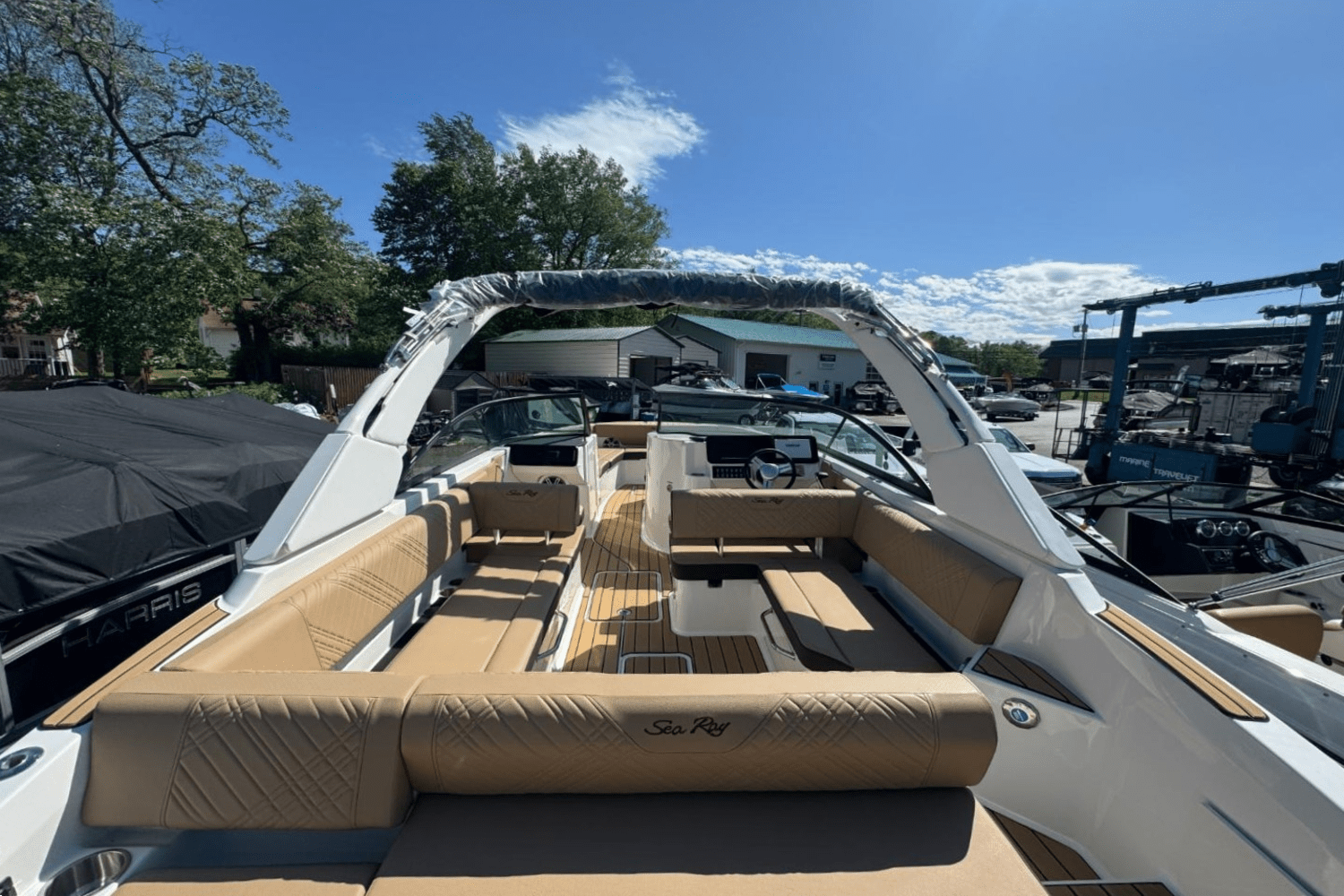 2025 Sea Ray SDX 270 Image Thumbnail #5
