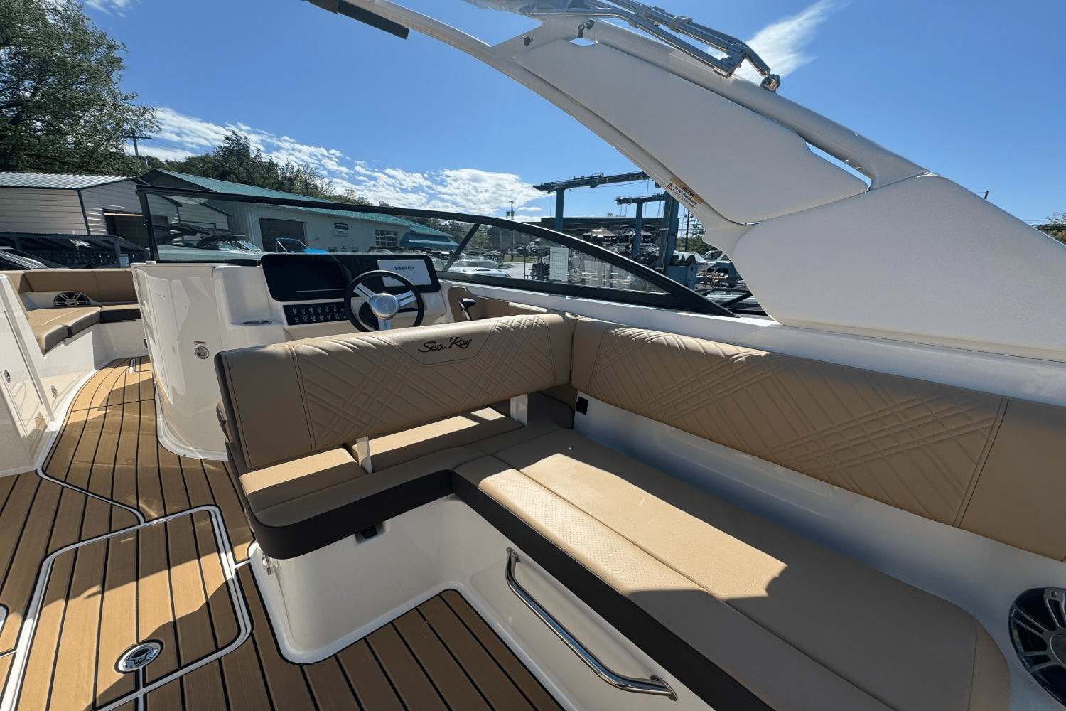 2025 Sea Ray SDX 270 Image Thumbnail #14