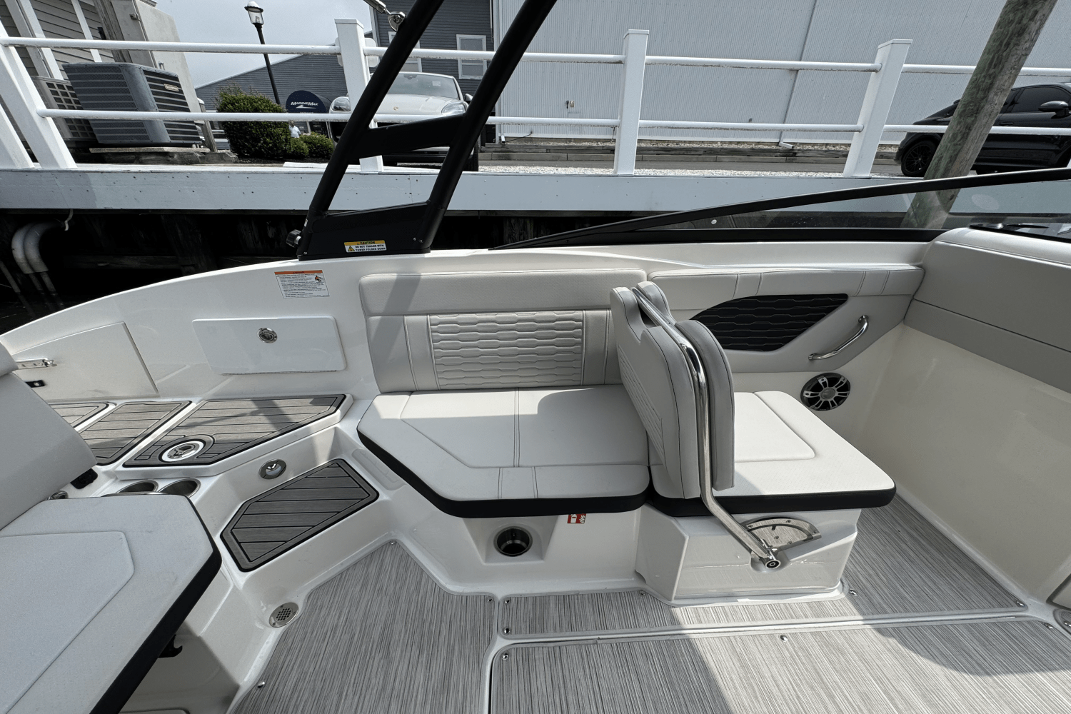 2025 Sea Ray SPX 230 Image Thumbnail #21