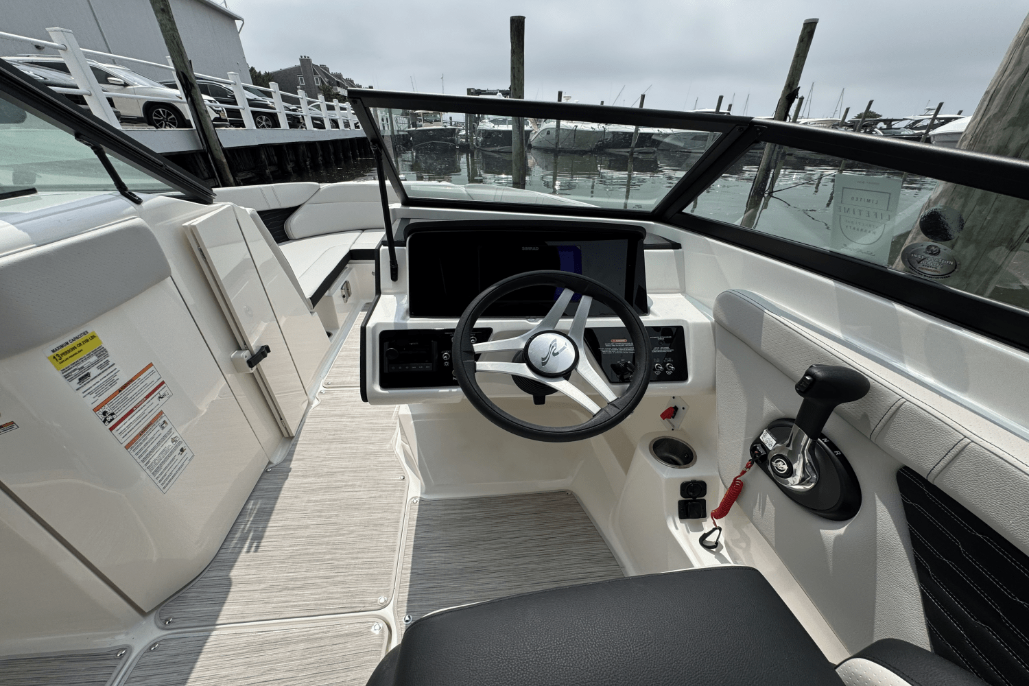 2025 Sea Ray SPX 230 Image Thumbnail #39