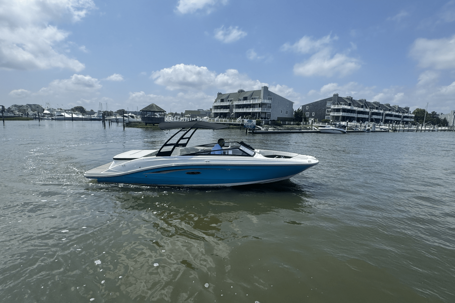 2025 Sea Ray SPX 230 Image Thumbnail #63