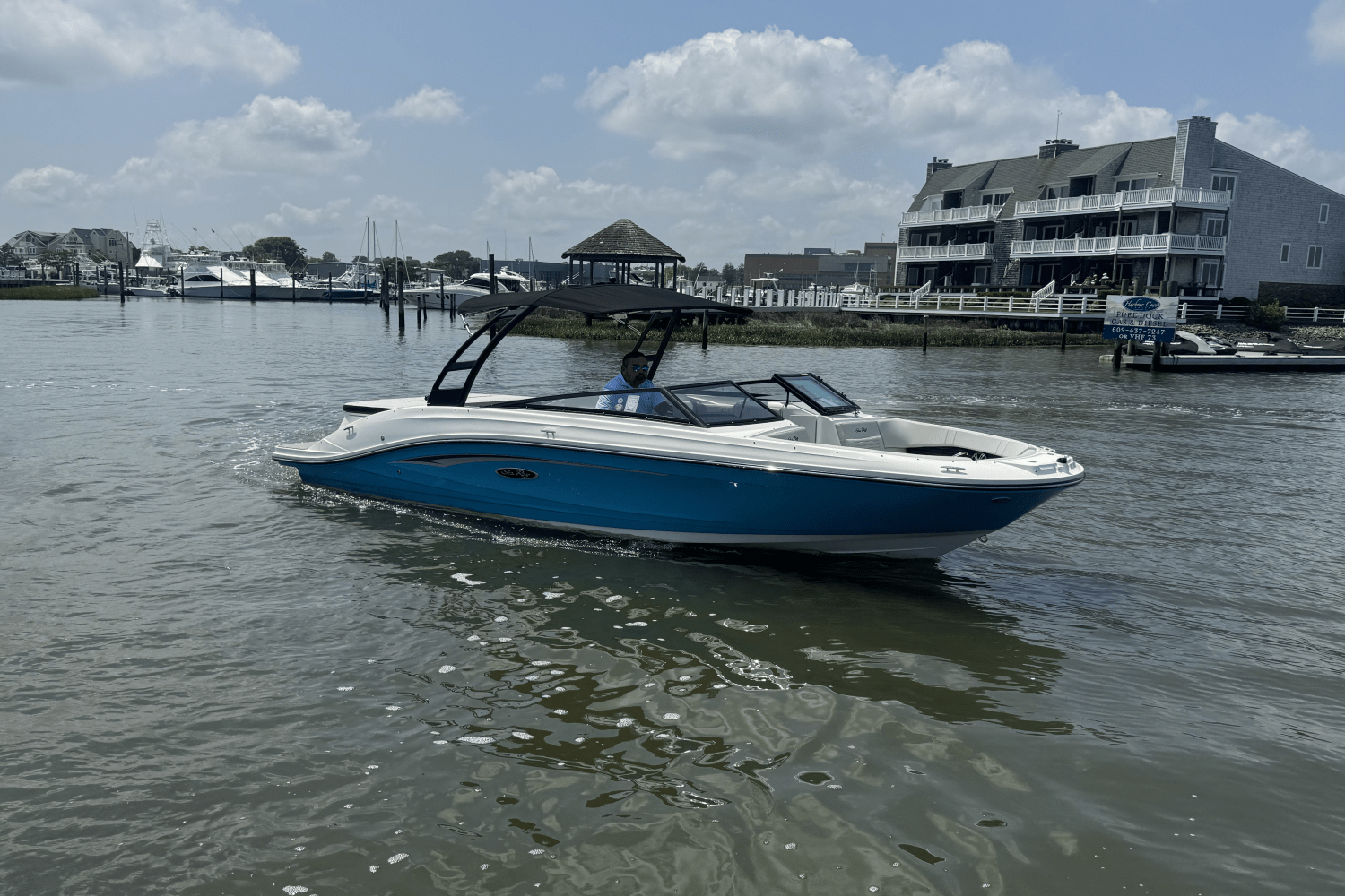 2025 Sea Ray SPX 230 Image Thumbnail #59