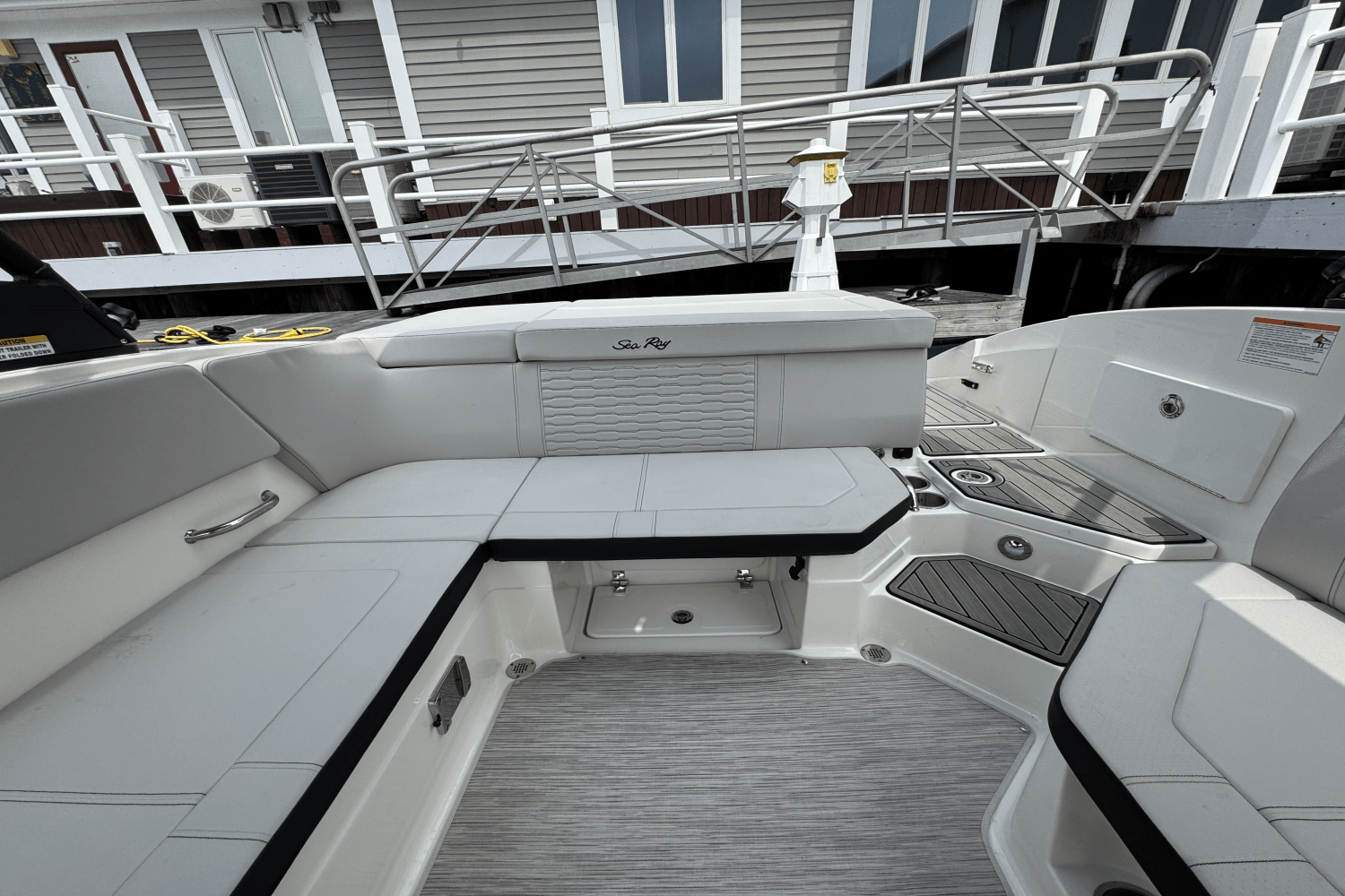 2025 Sea Ray SPX 230 Image Thumbnail #20