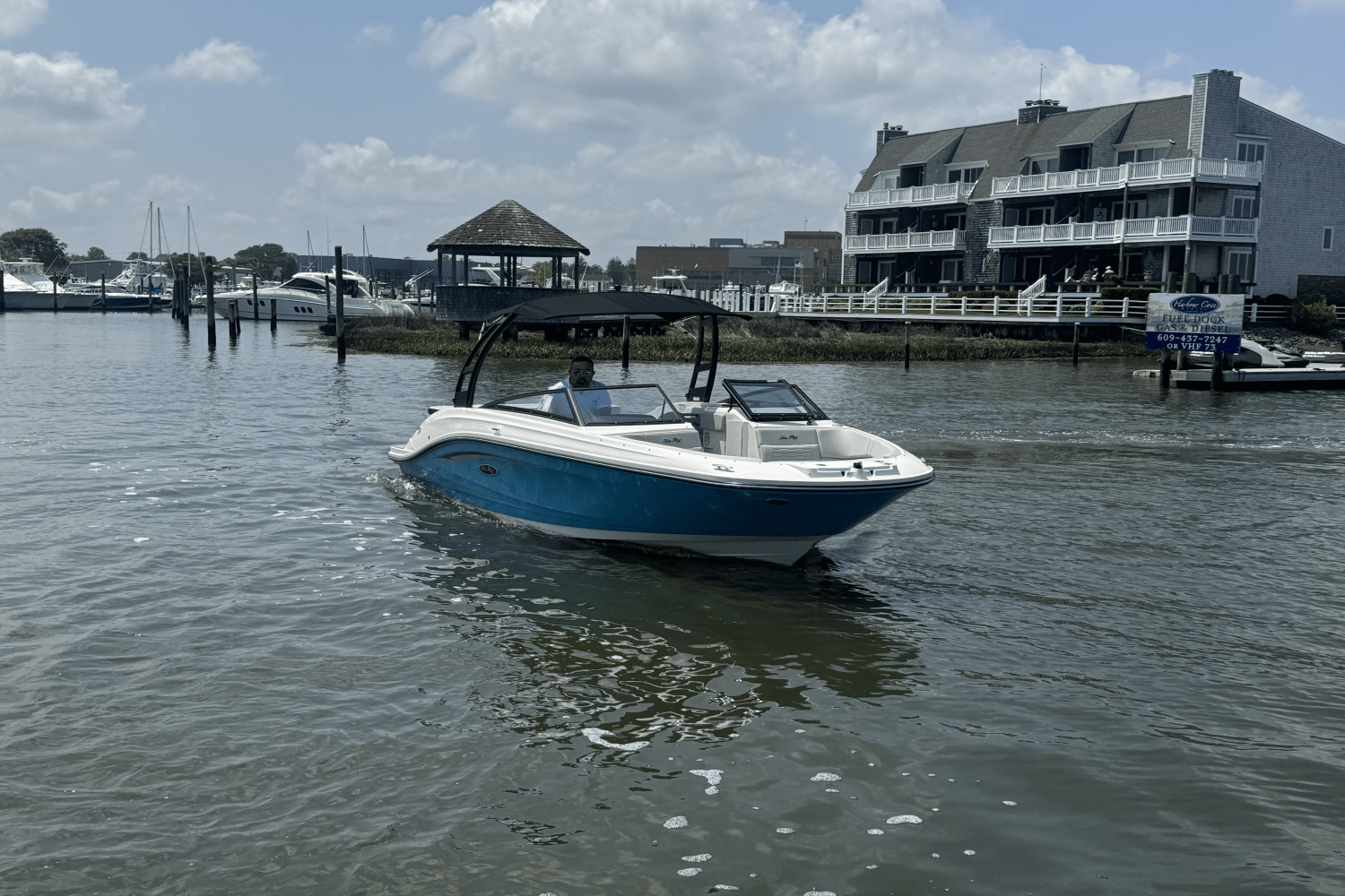 2025 Sea Ray SPX 230 Image Thumbnail #57
