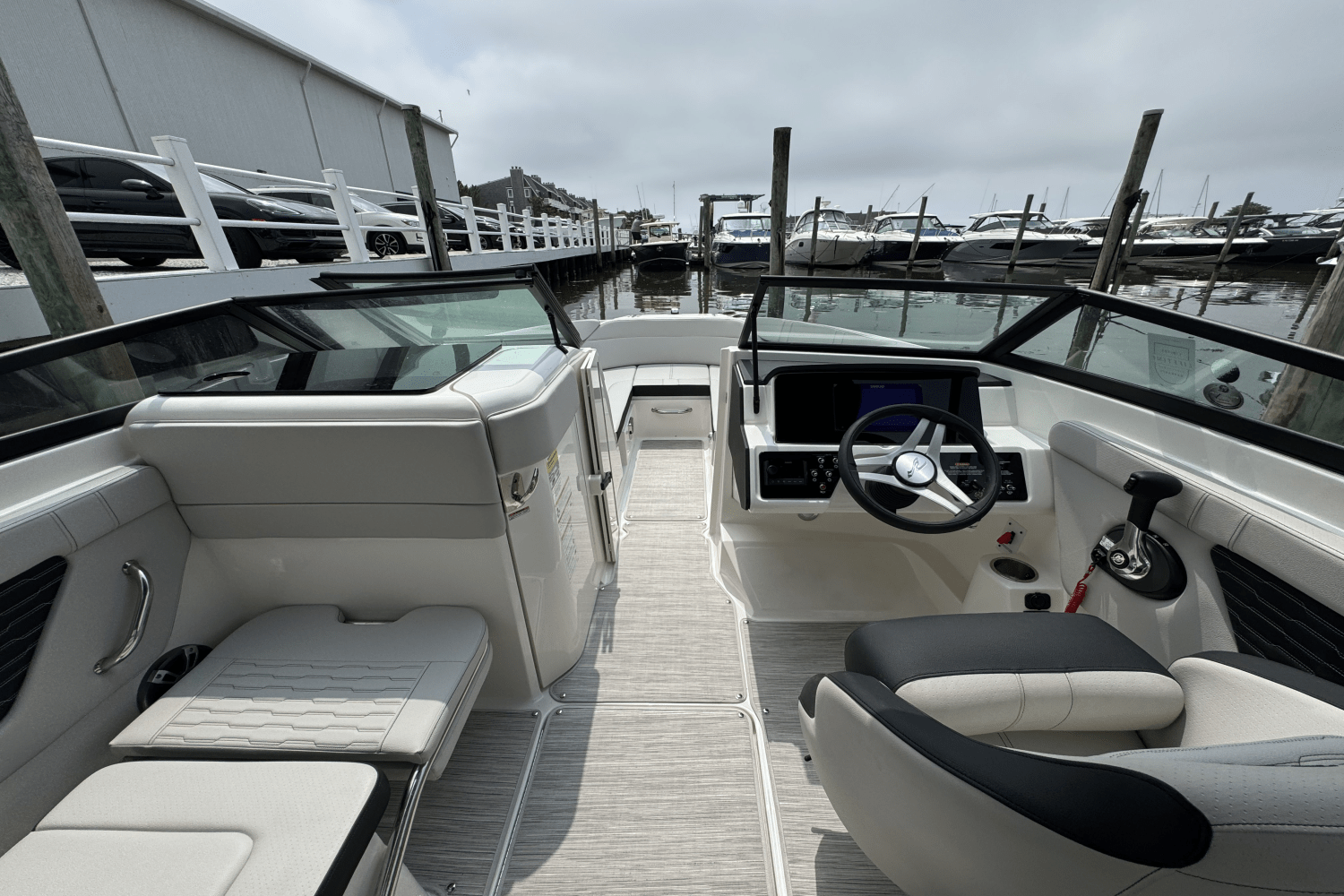 2025 Sea Ray SPX 230 Image Thumbnail #29