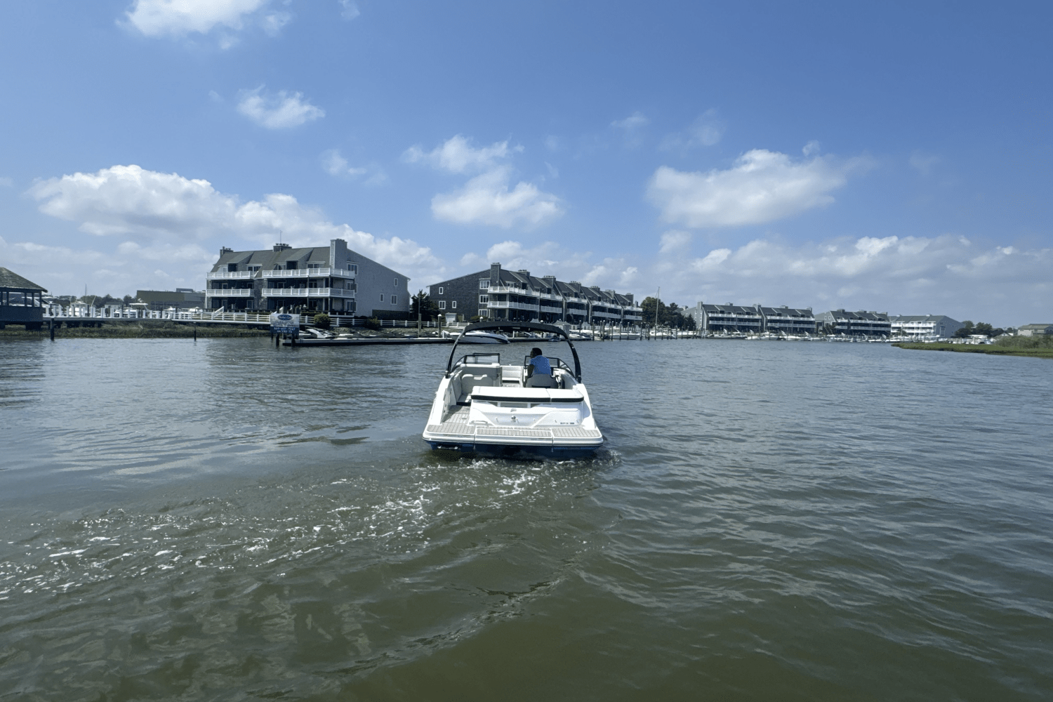 2025 Sea Ray SPX 230 Image Thumbnail #68