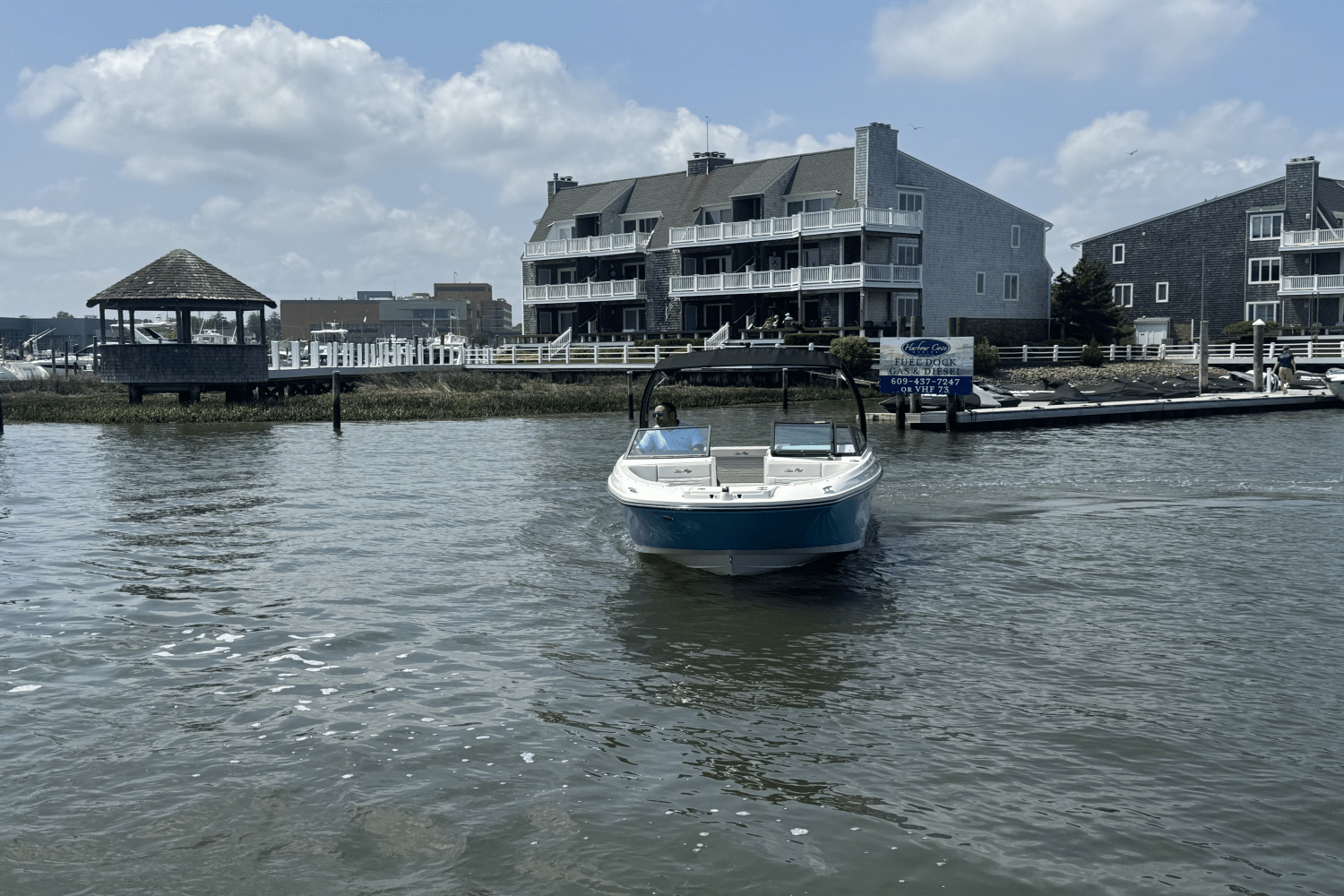 2025 Sea Ray SPX 230 Image Thumbnail #54