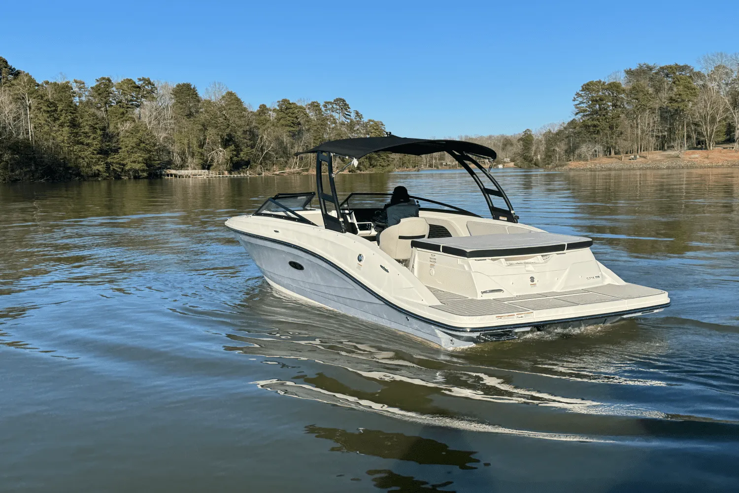 2025 Sea Ray SPX 230 Image Thumbnail #7