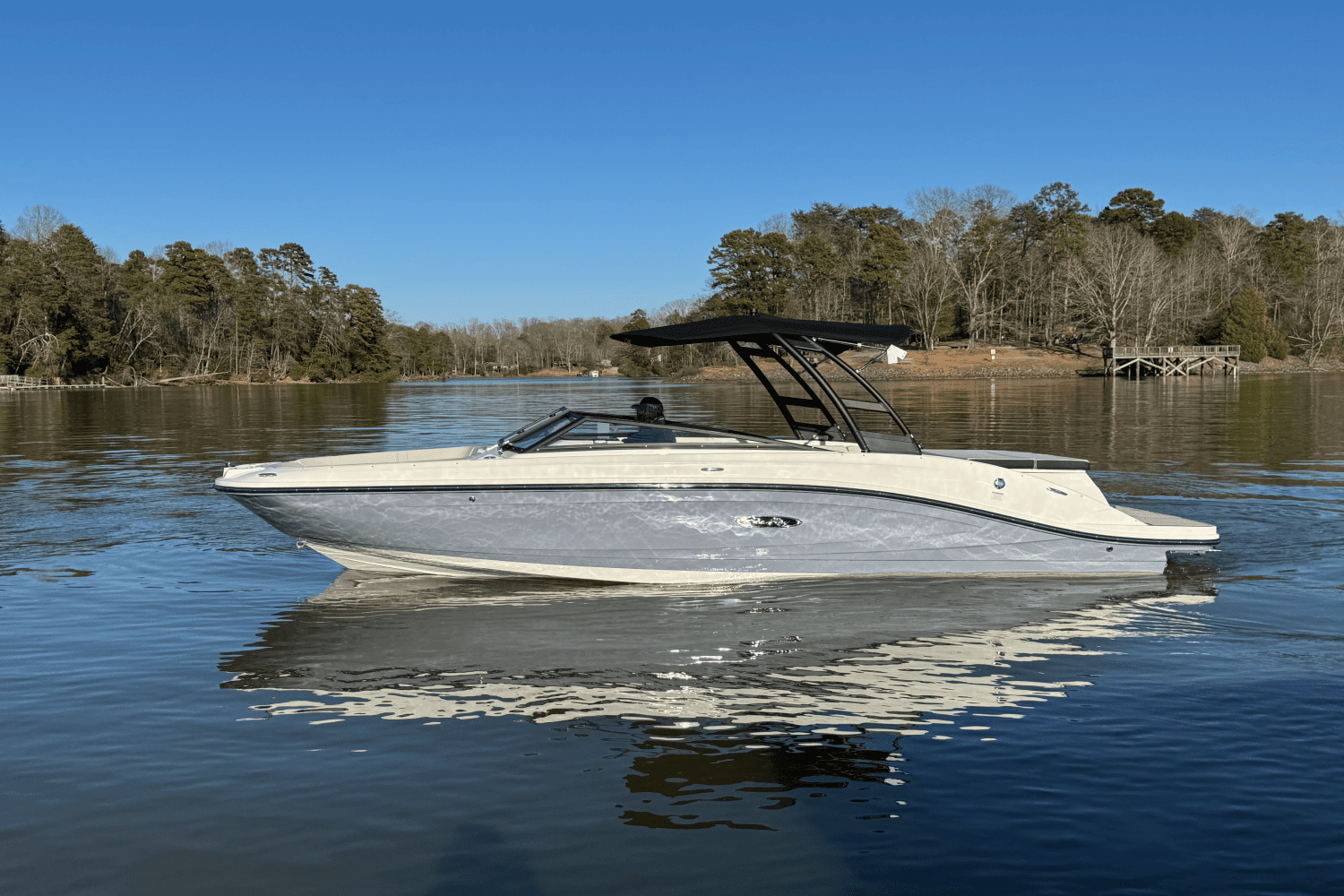 2025 Sea Ray SPX 230 Image Thumbnail #0