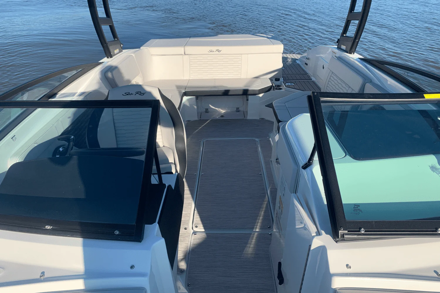 2025 Sea Ray SPX 230 Image Thumbnail #20