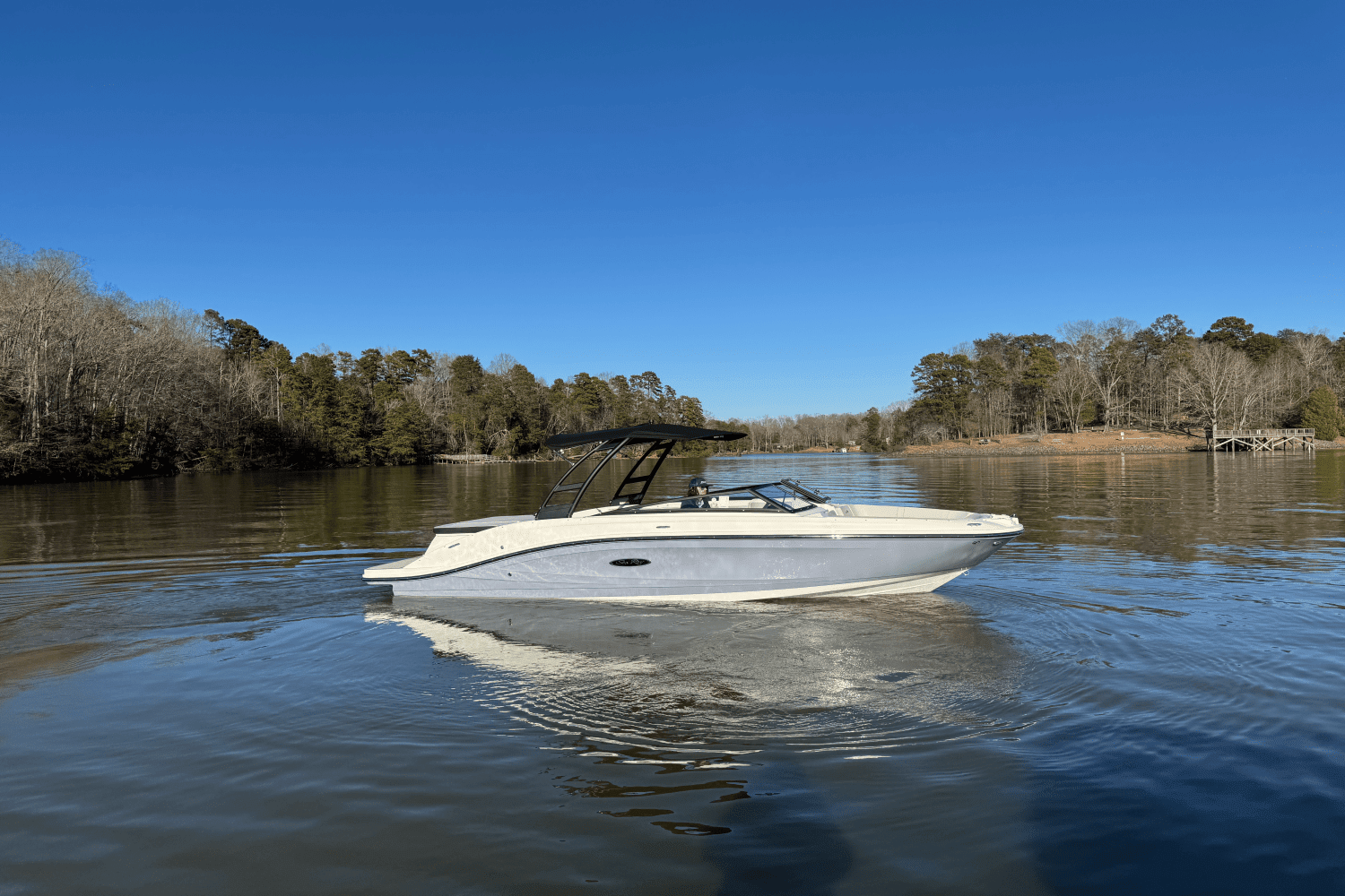 2025 Sea Ray SPX 230 Image Thumbnail #4