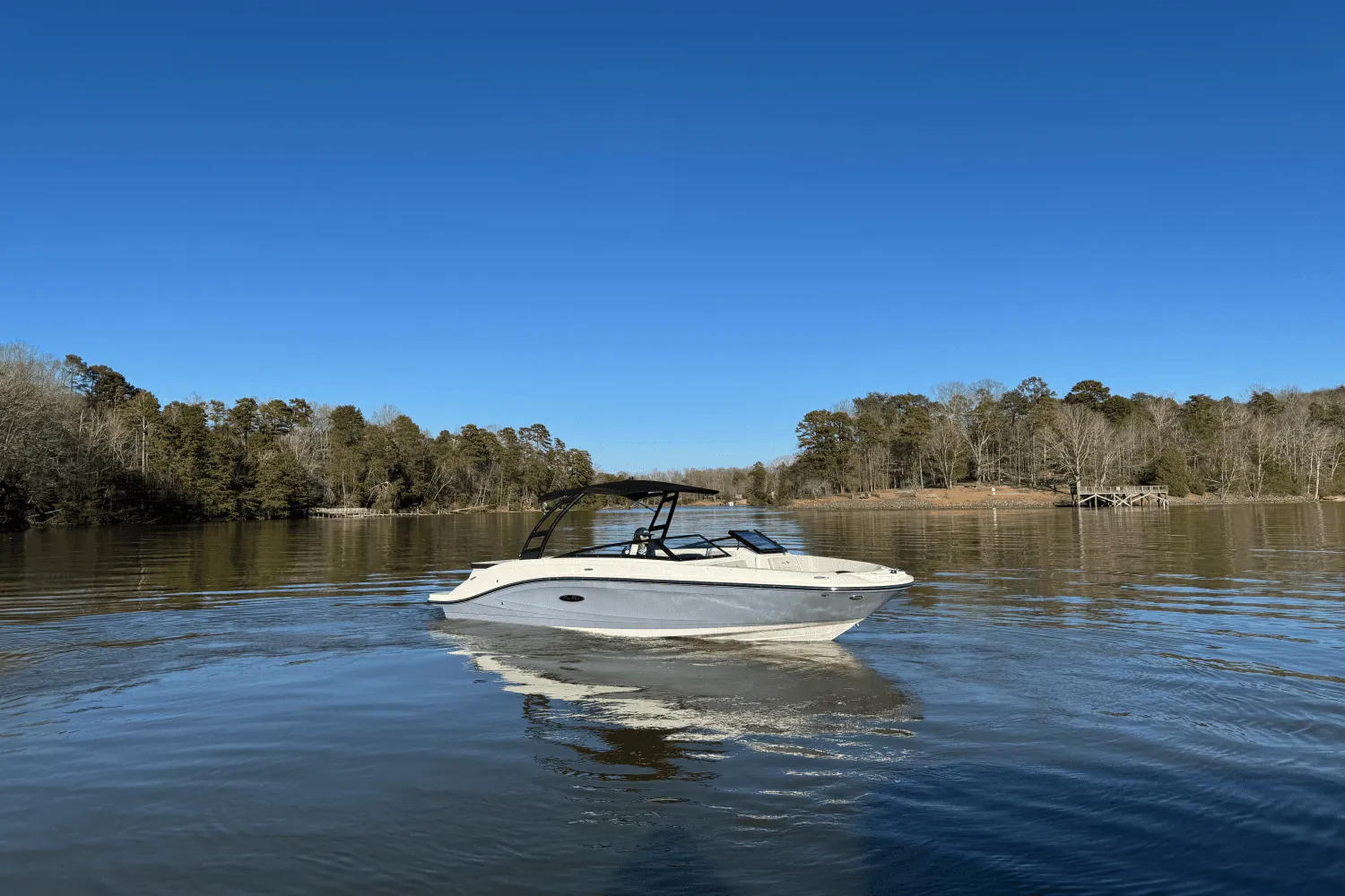 2025 Sea Ray SPX 230 Image Thumbnail #2
