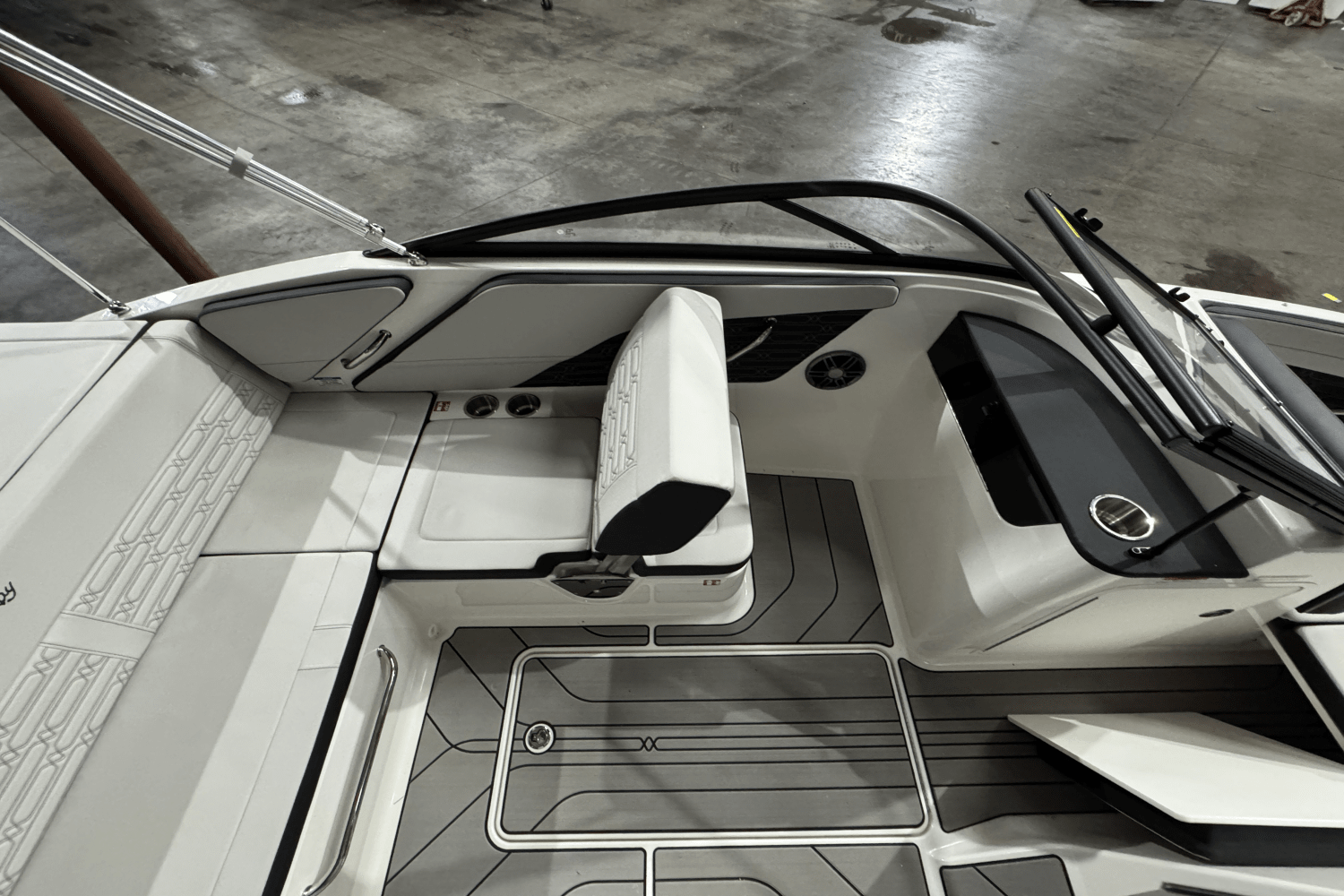 2025 Sea Ray SPX 190 Image Thumbnail #15