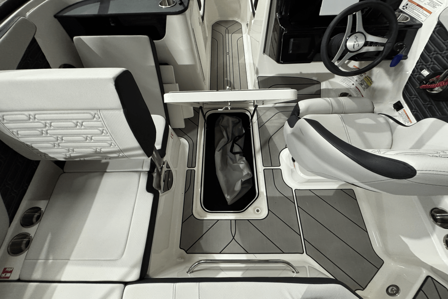 2025 Sea Ray SPX 190 Image Thumbnail #20