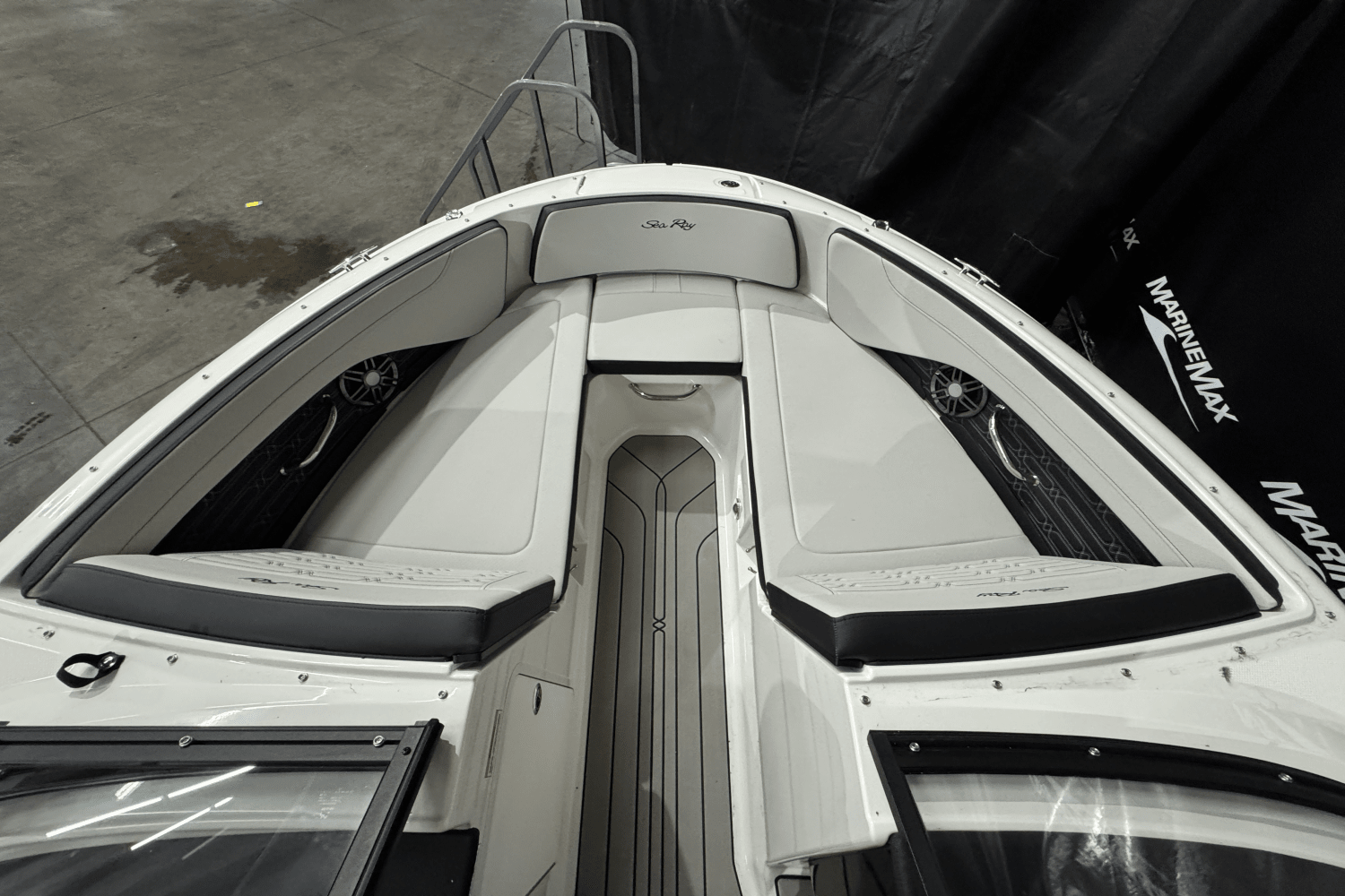 2025 Sea Ray SPX 190 Image Thumbnail #34