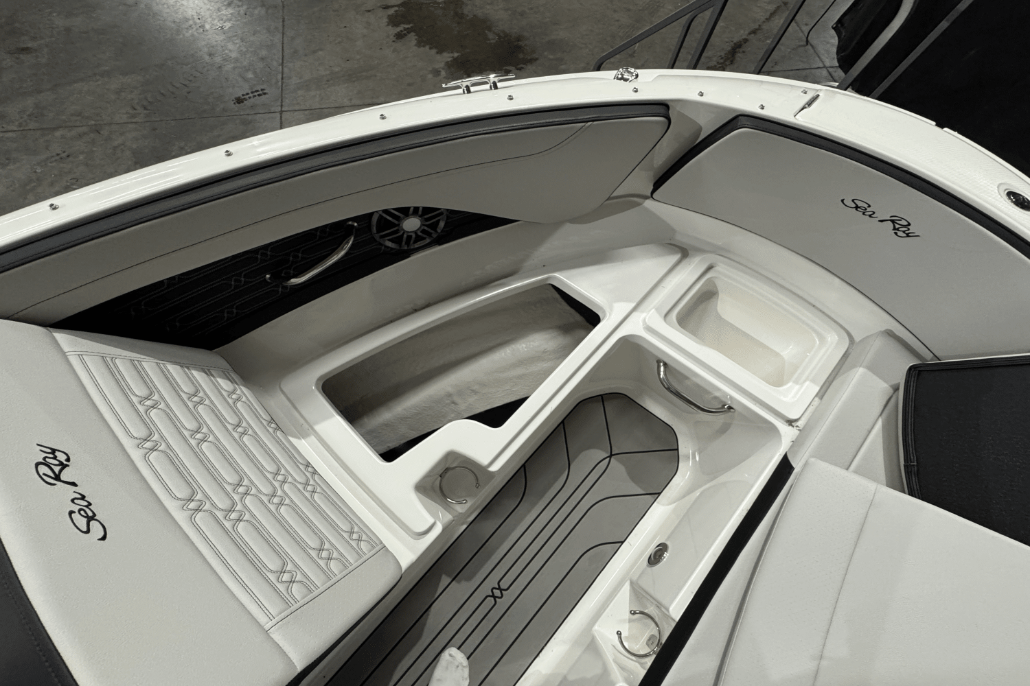 2025 Sea Ray SPX 190 Image Thumbnail #36