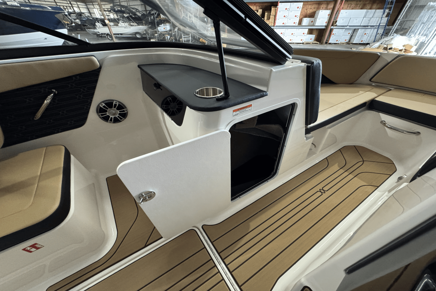 2025 Sea Ray SPX 190 Image Thumbnail #17