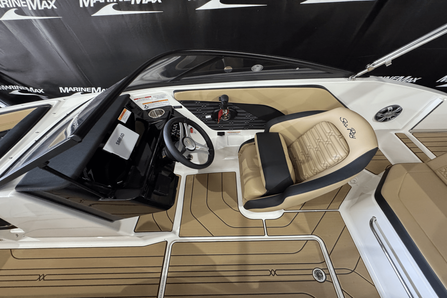 2025 Sea Ray SPX 190 Image Thumbnail #14