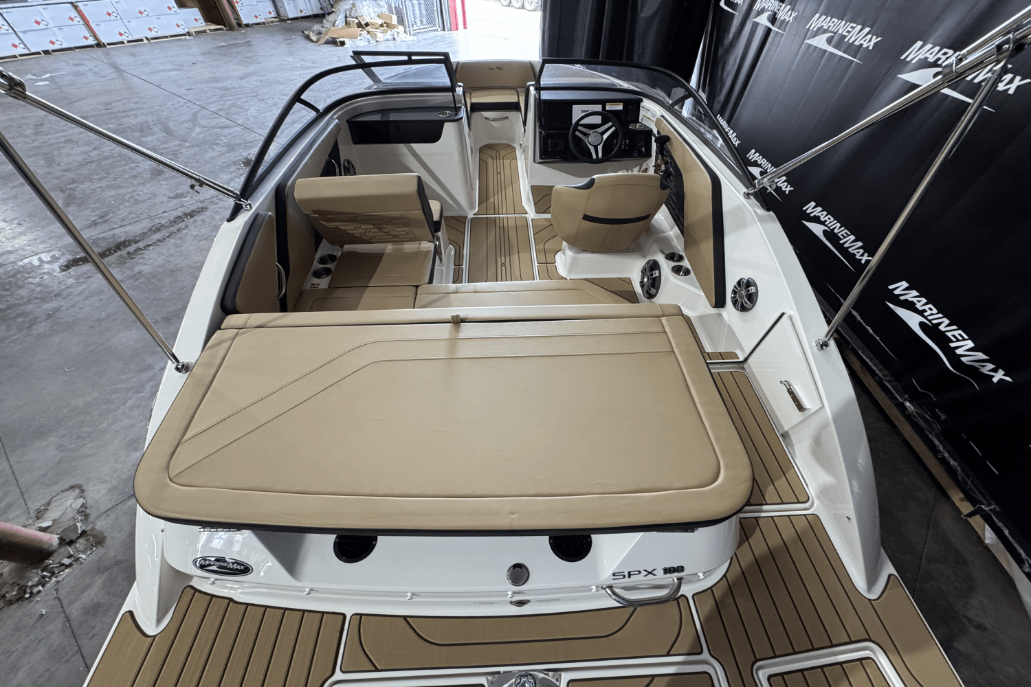 2025 Sea Ray SPX 190 Image Thumbnail #4