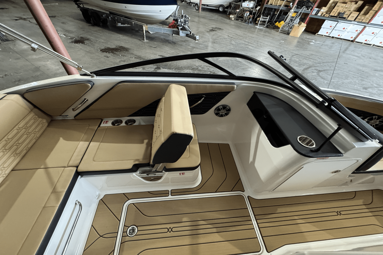 2025 Sea Ray SPX 190 Image Thumbnail #10