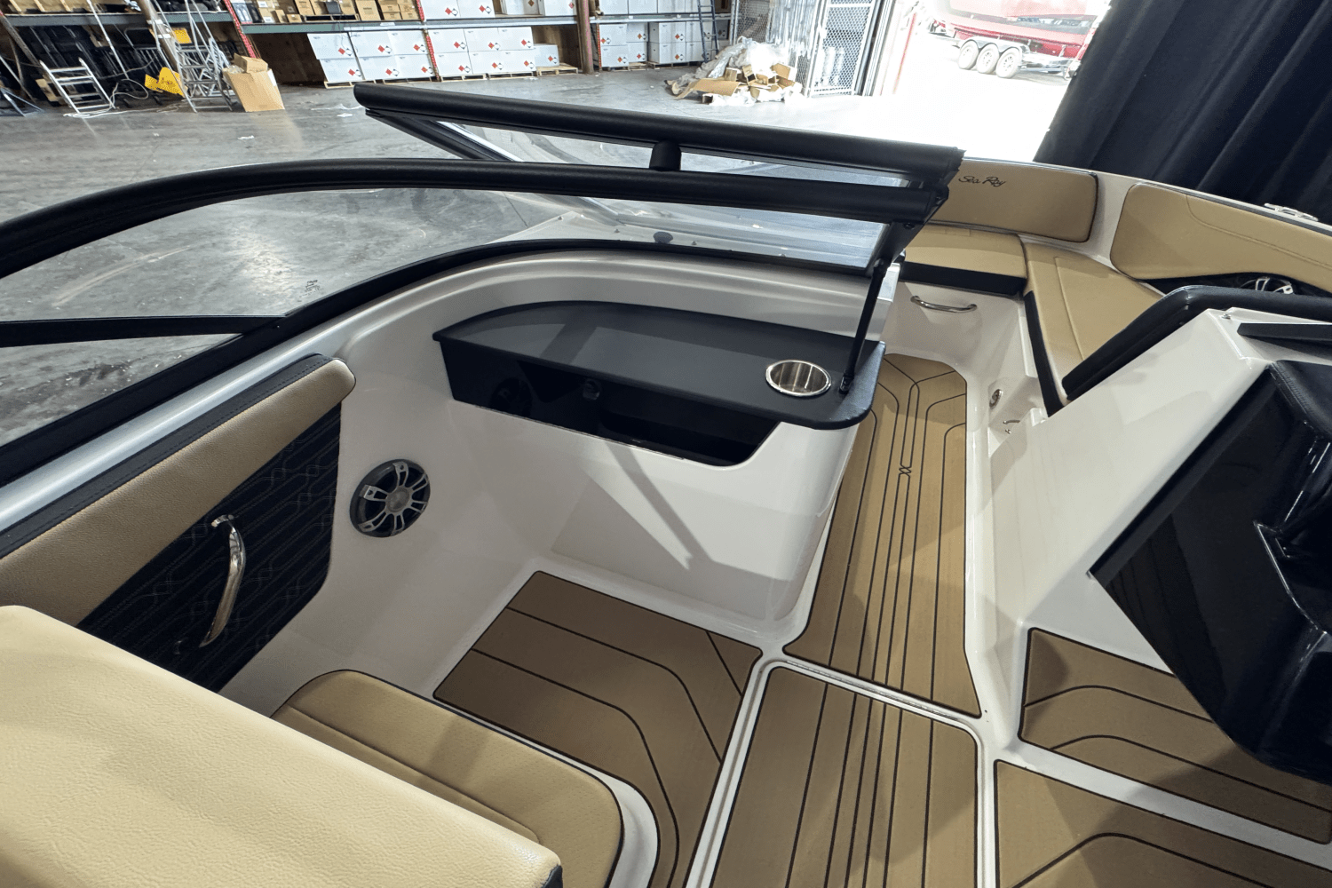 2025 Sea Ray SPX 190 Image Thumbnail #11