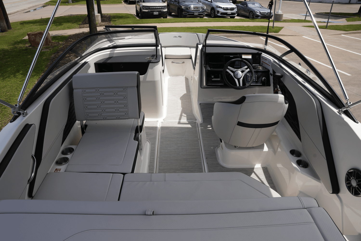 2025 Sea Ray SPX 190 Image Thumbnail #5