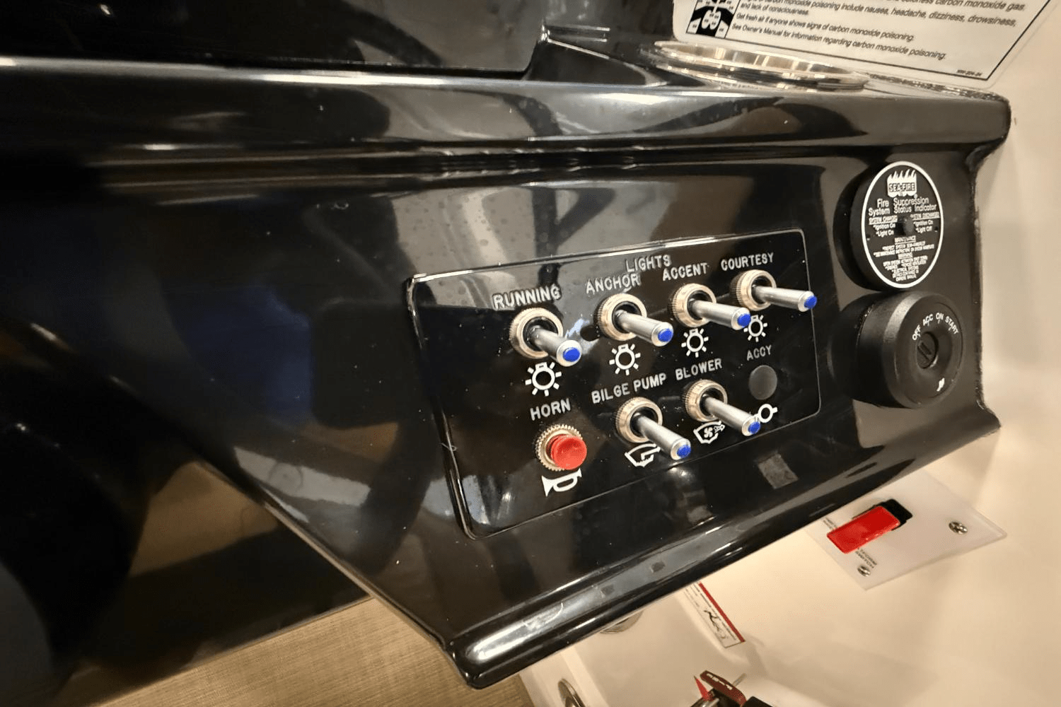 2025 Sea Ray SPX 190 Image Thumbnail #16