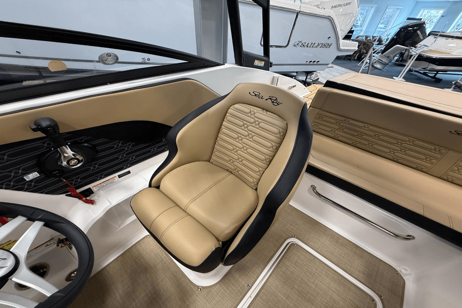 2025 Sea Ray SPX 190 Image Thumbnail #14